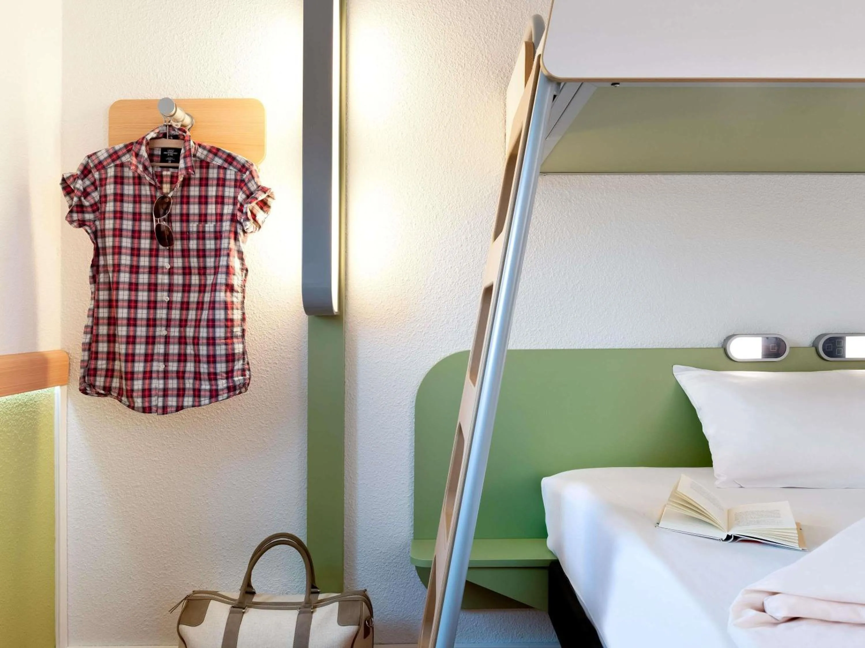 Bedroom in Ibis Budget Clermont Ferrand - Le Brezet - Aeroport