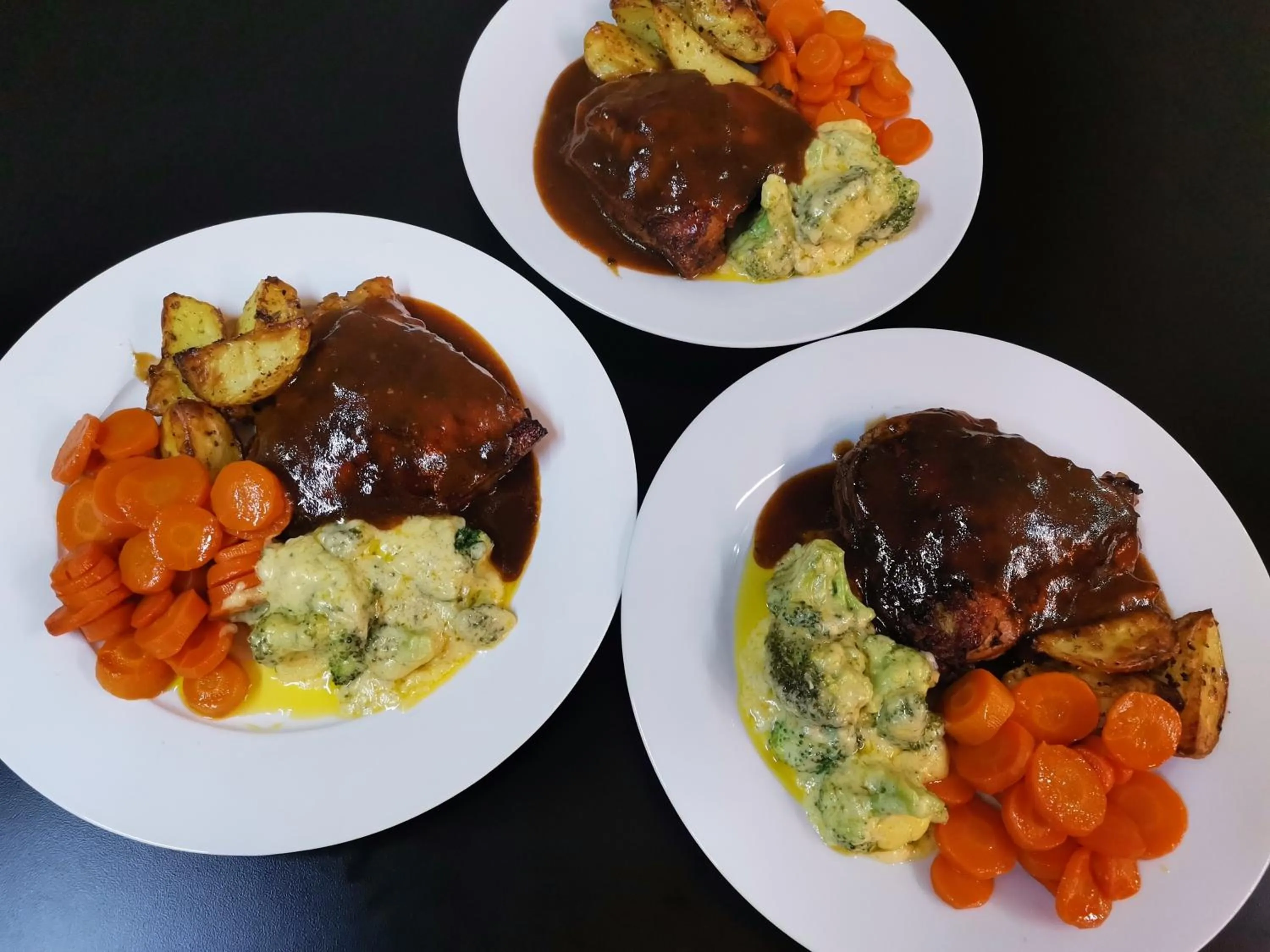 Dinner in Lavender Lane