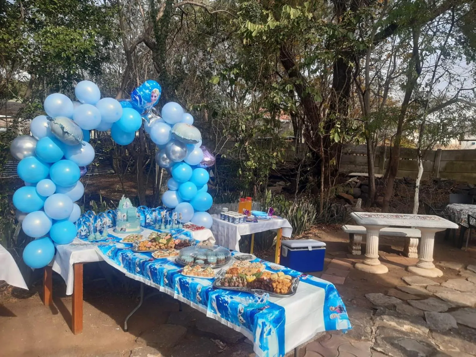 Restaurant/places to eat in Lavender Lane