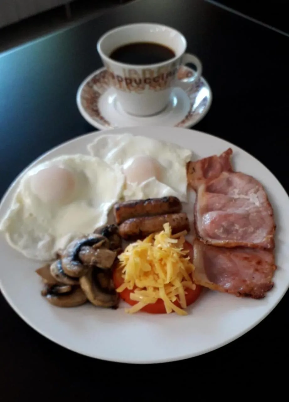 Breakfast in Lavender Lane