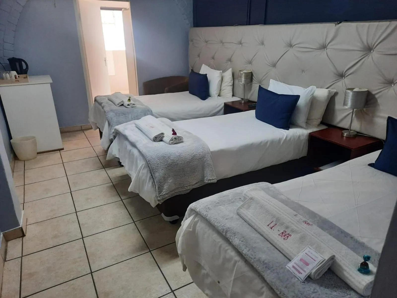 Bedroom, Bed in Lavender Lane