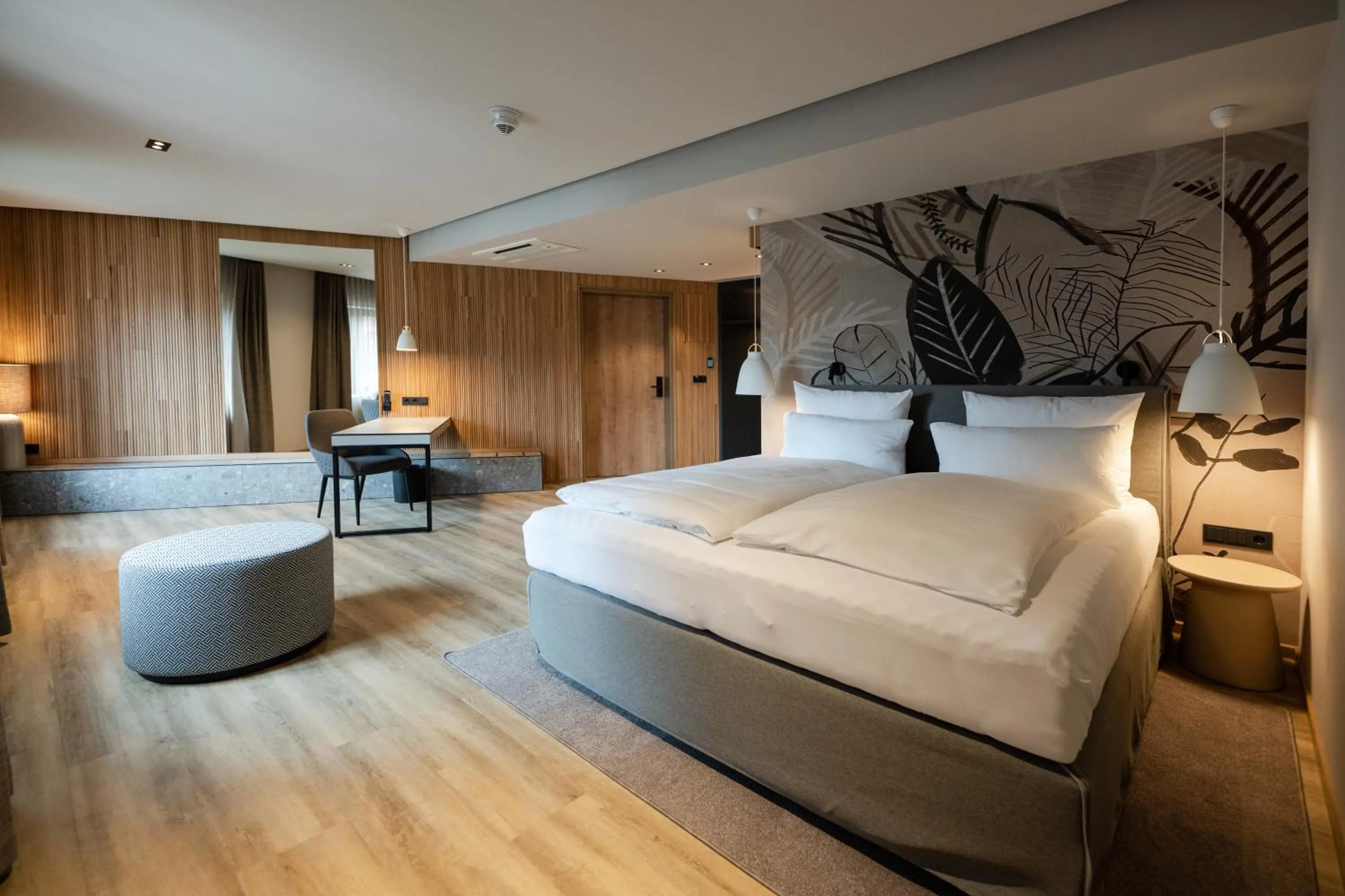 Bedroom, Bed in Thöles Hotel Bücken