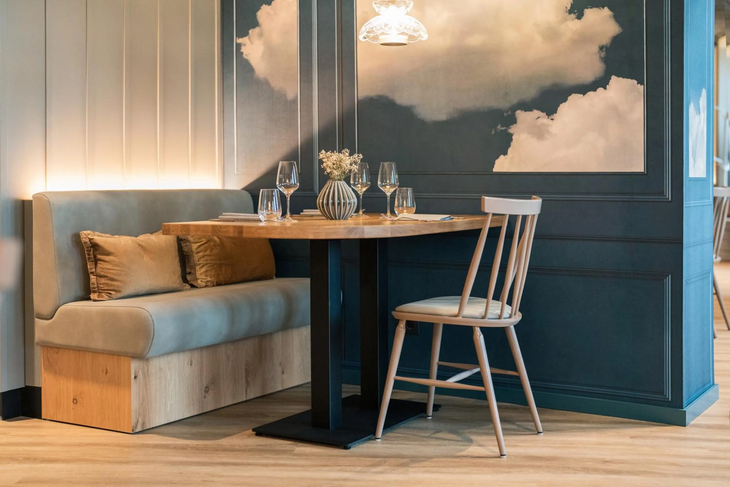 Restaurant/places to eat in Thöles Hotel Bücken