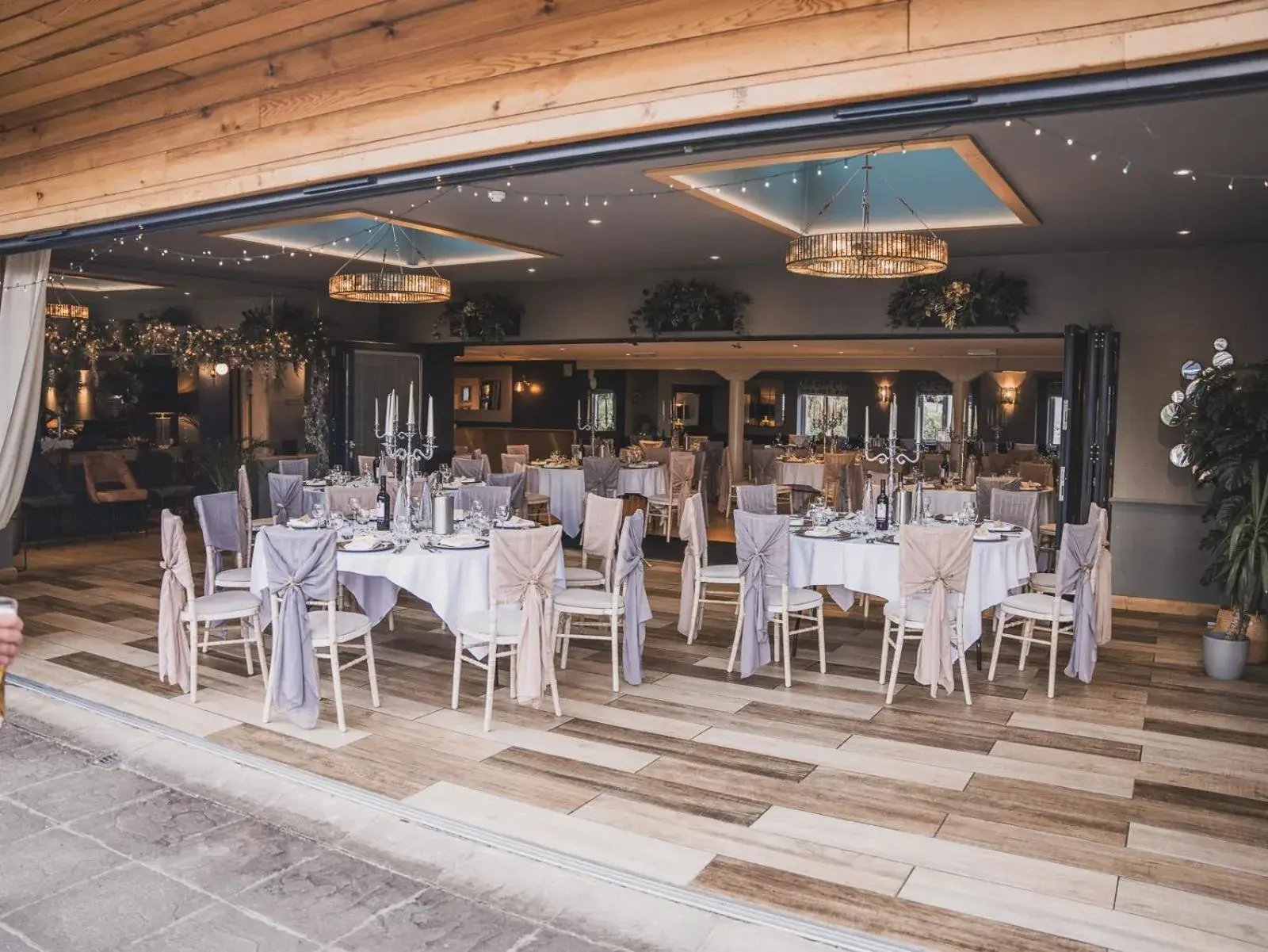 Restaurant/places to eat in Crossways Restaurant/places to eat in Crossways