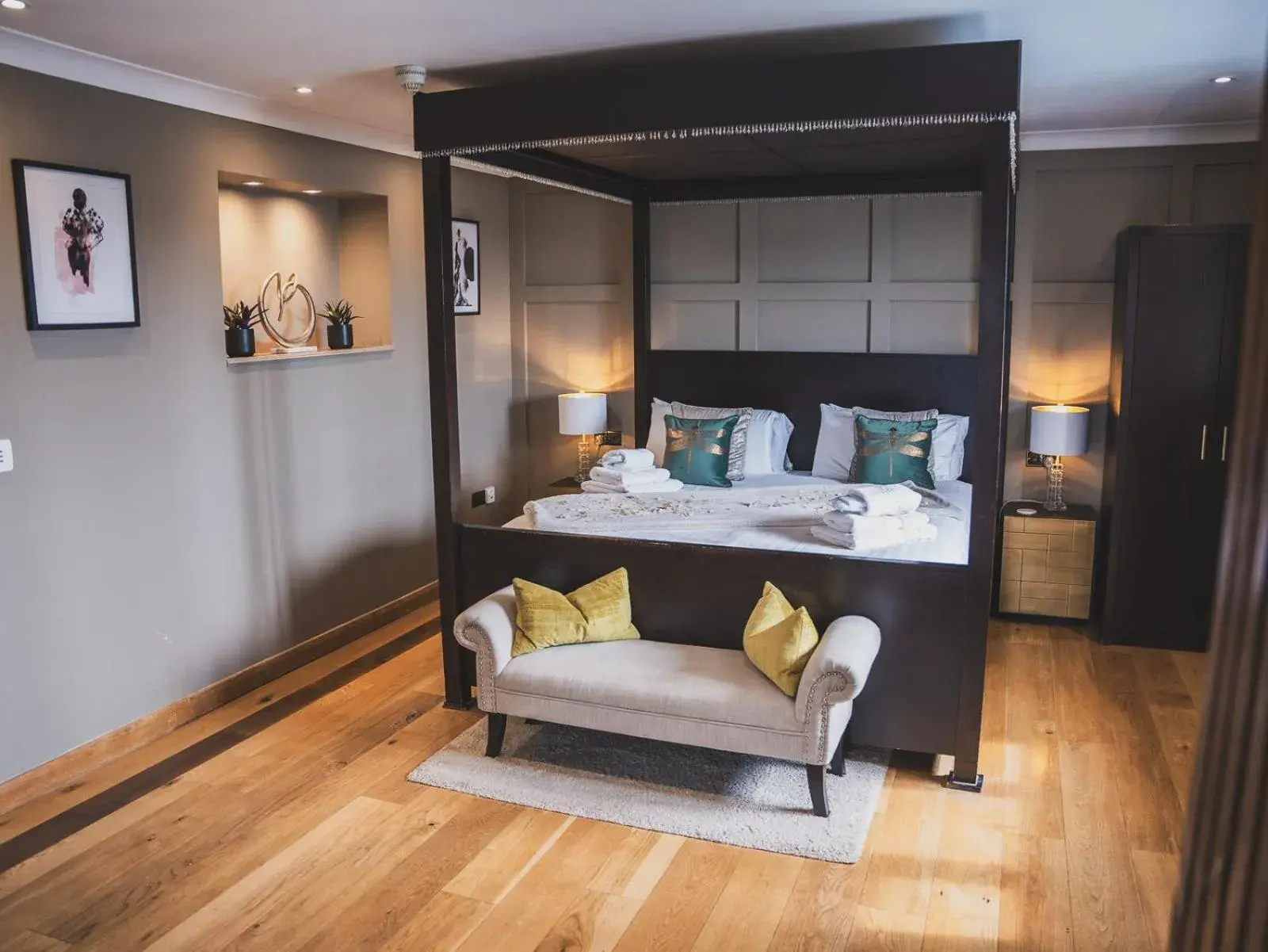 Bed in Crossways Bed in Crossways