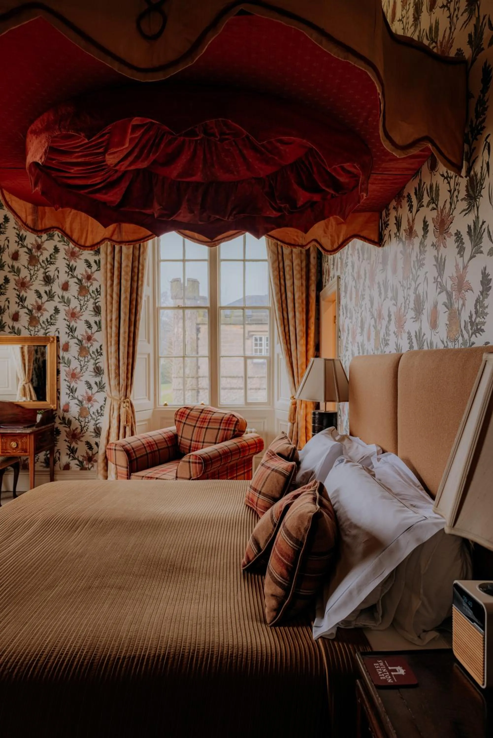 Bedroom, Bed in Swinton Park