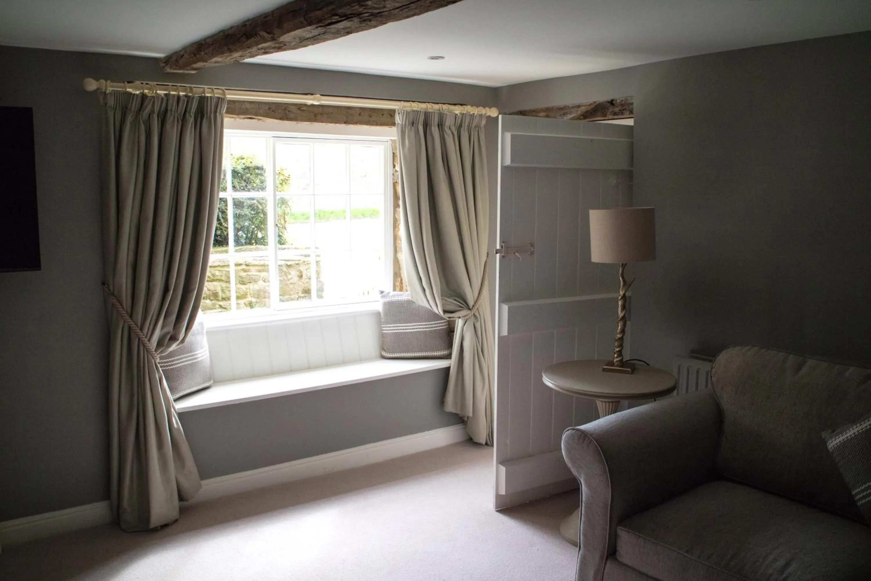 Seating area in Swinton Park