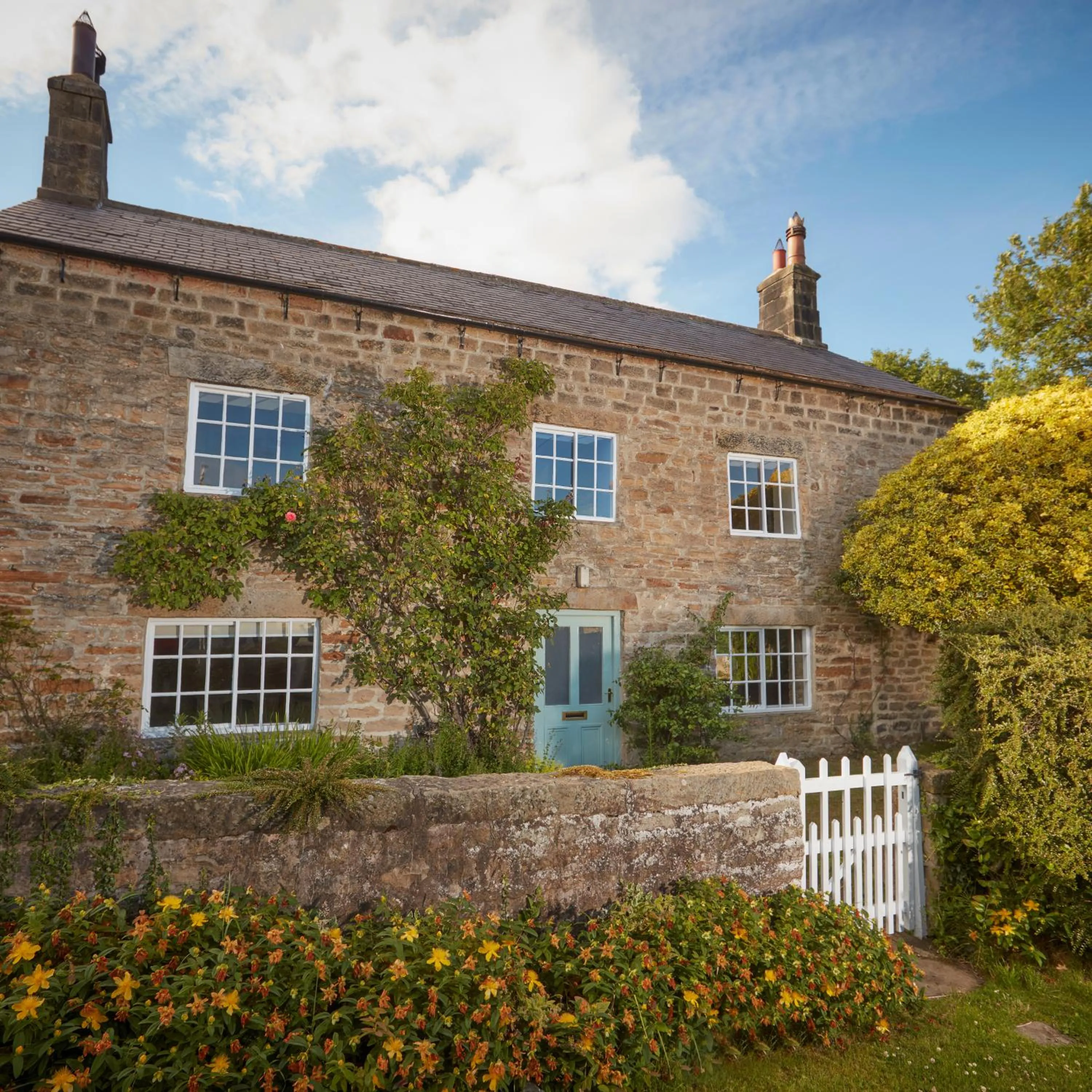 Property building in Swinton Park