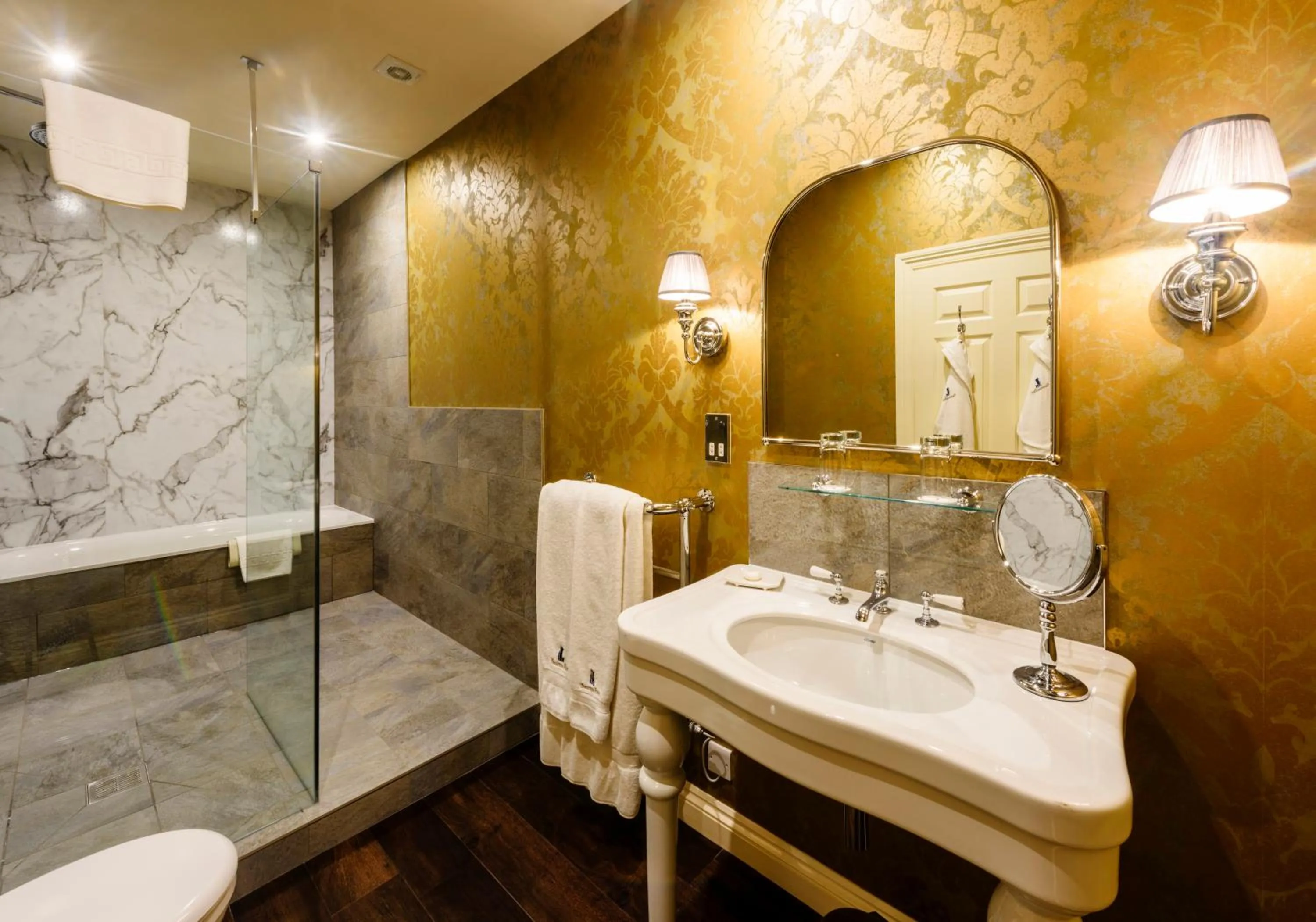 Bathroom in Swinton Park