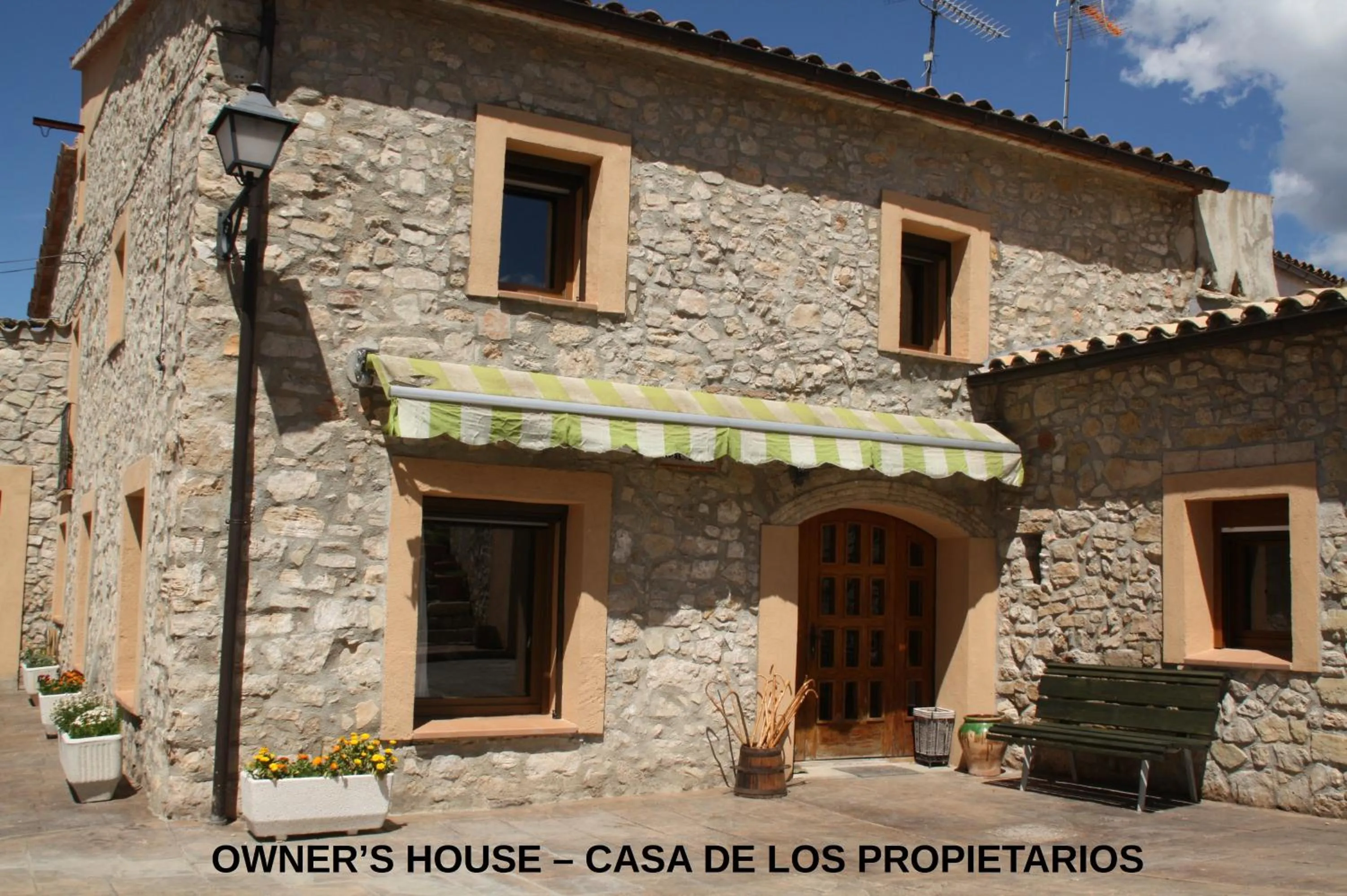 Facade/entrance in Cal Riba