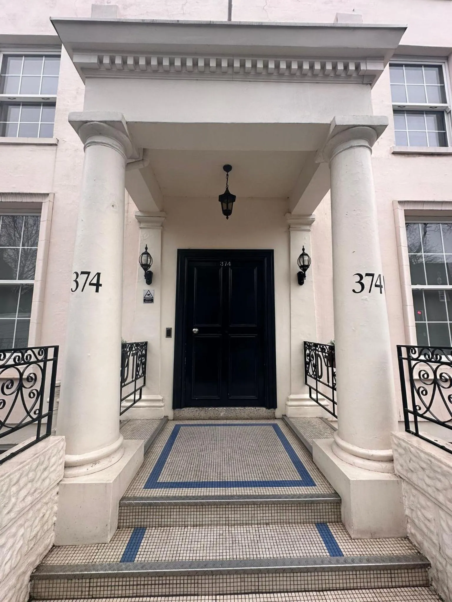 Property building in Chelsea Guest House