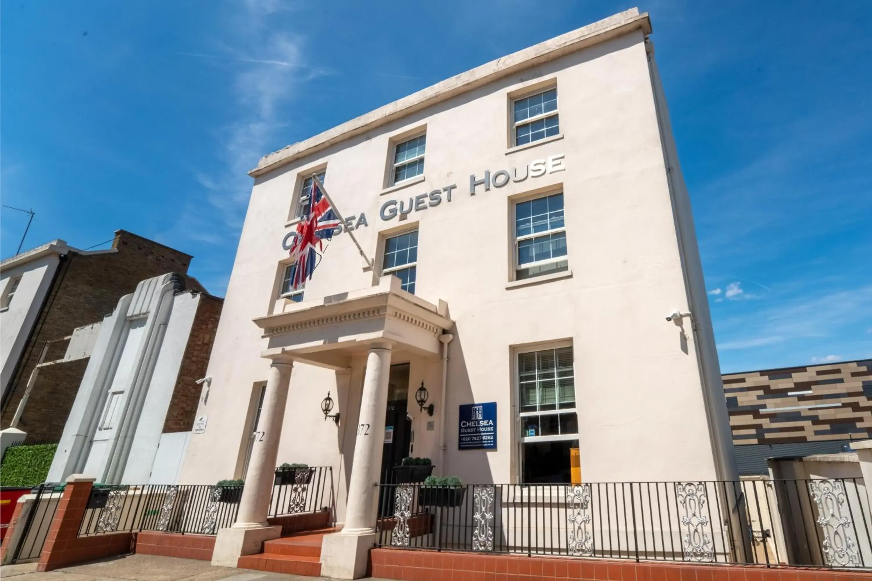 Property building in Chelsea Guest House Property building in Chelsea Guest House