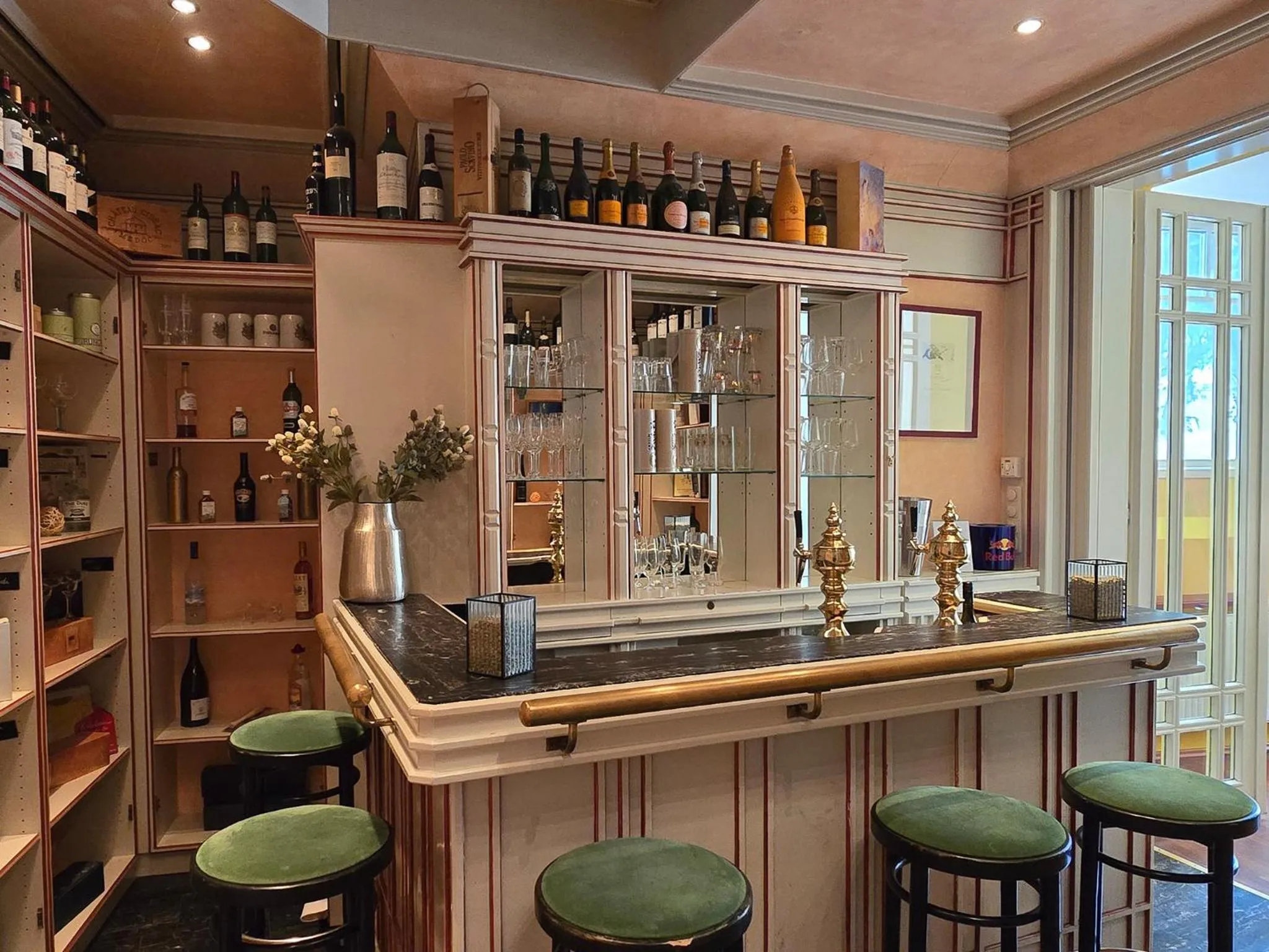 Lounge or bar in DORMERO Hotel Coburg