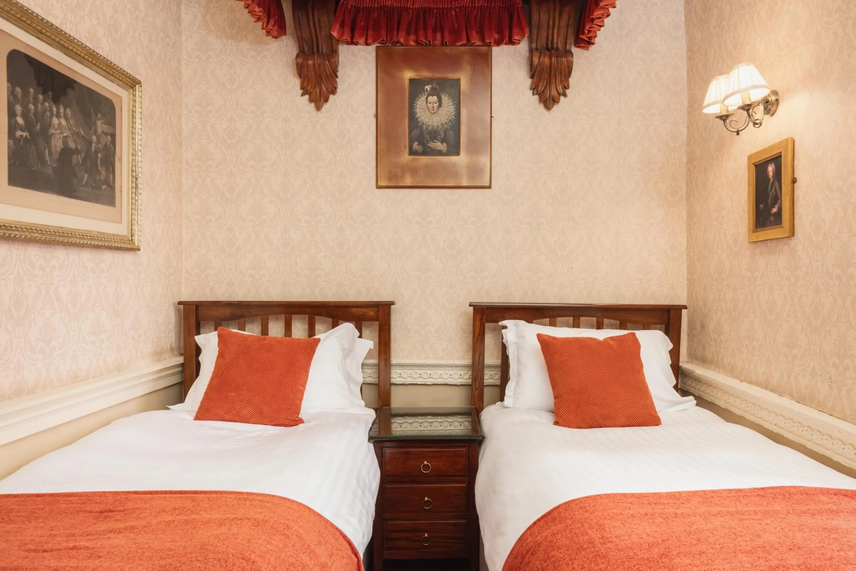 Bed in Lumley Castle Hotel