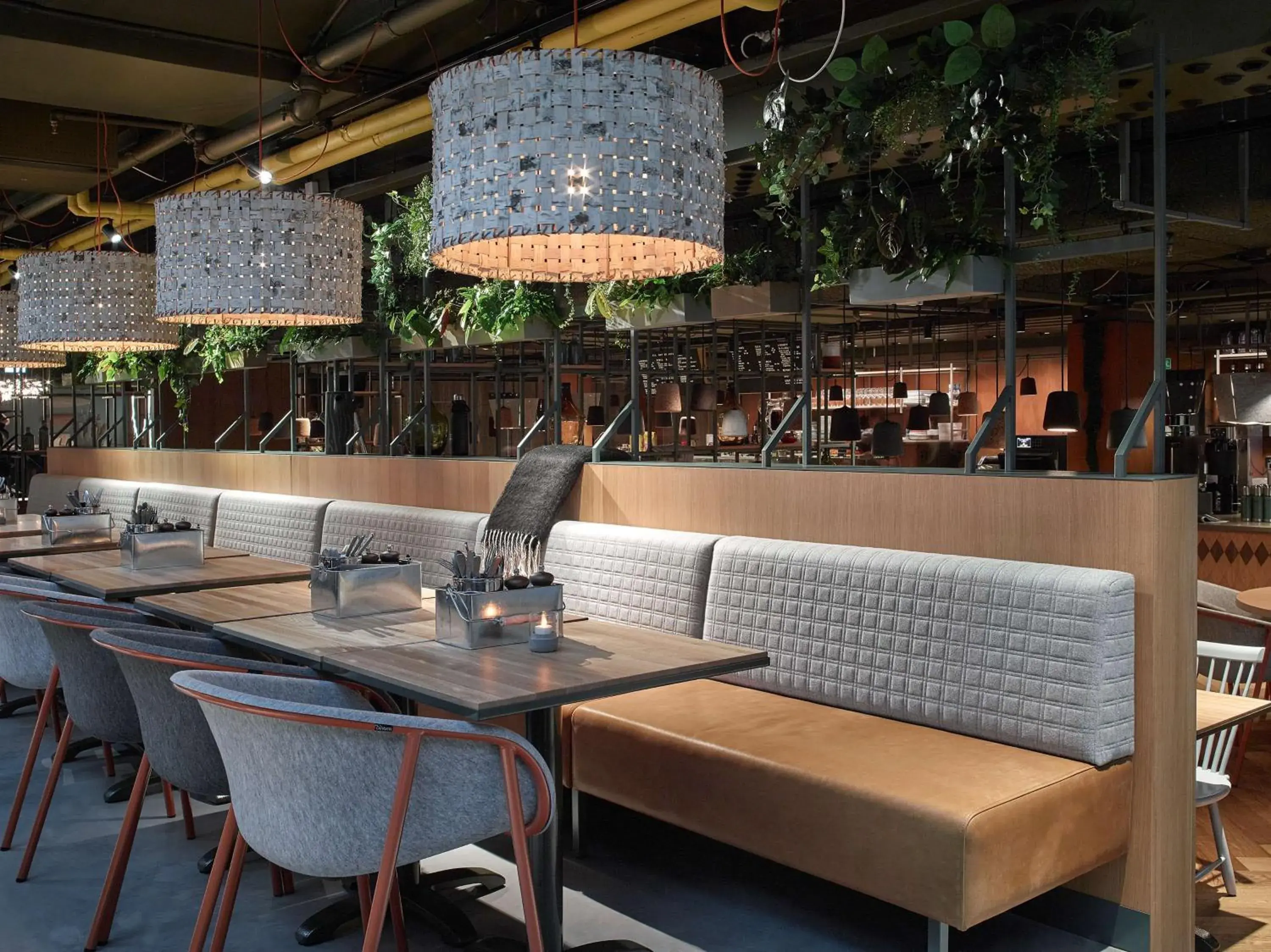 Restaurant/places to eat in Downtown Camper by Scandic Restaurant/places to eat in Downtown Camper by Scandic