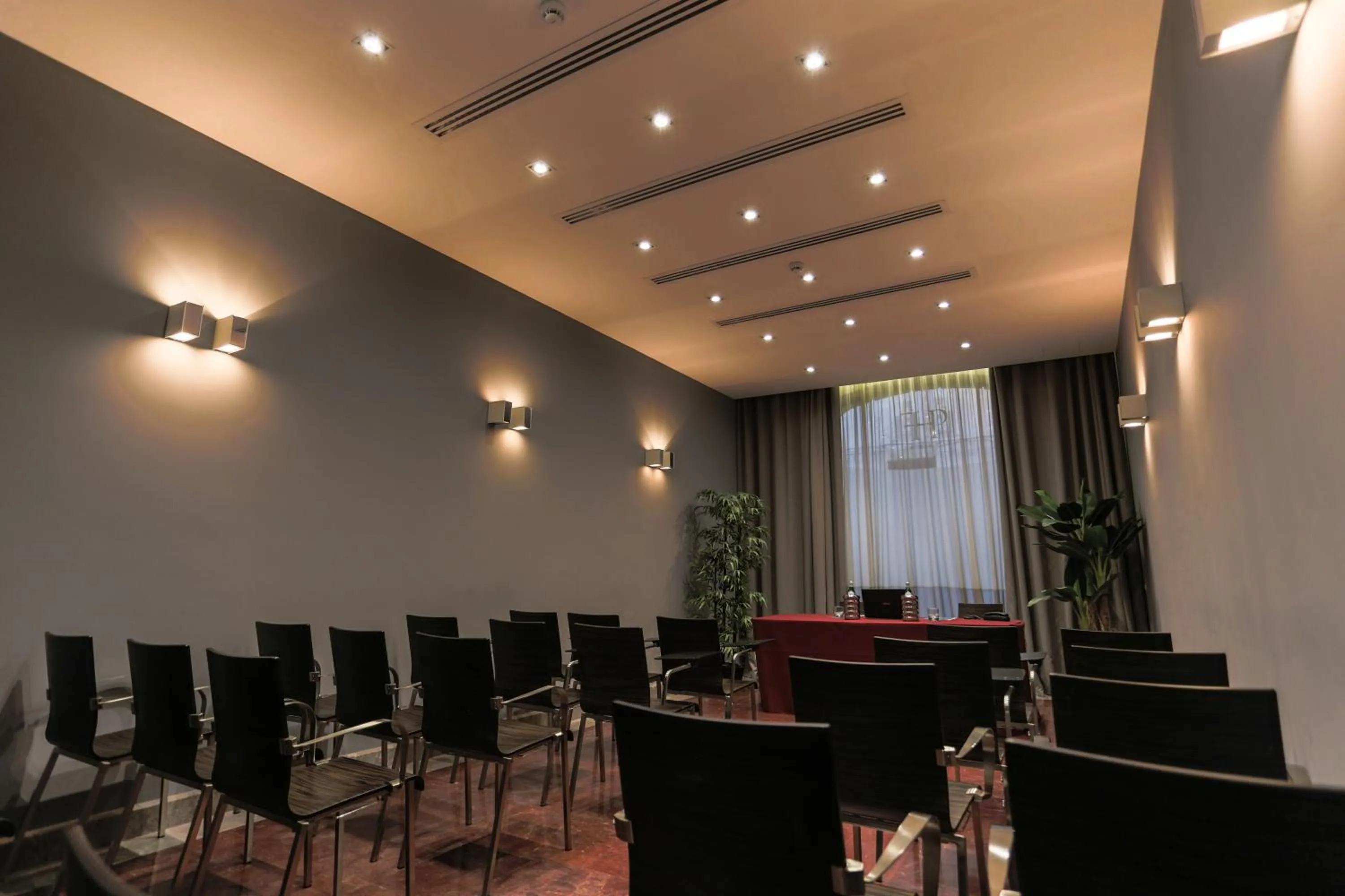 Business facilities in Hotel Porta Felice & Spa