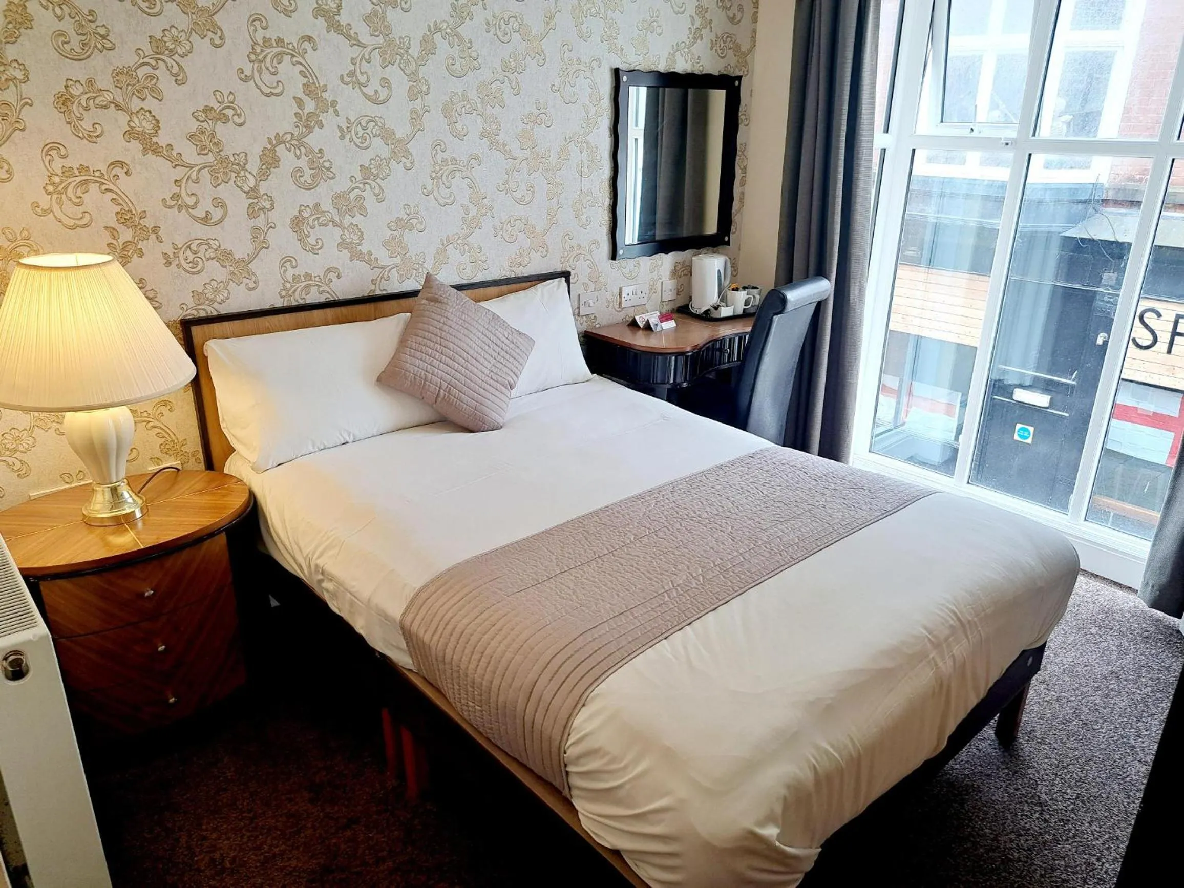 Bed in Scarisbrick Hotel