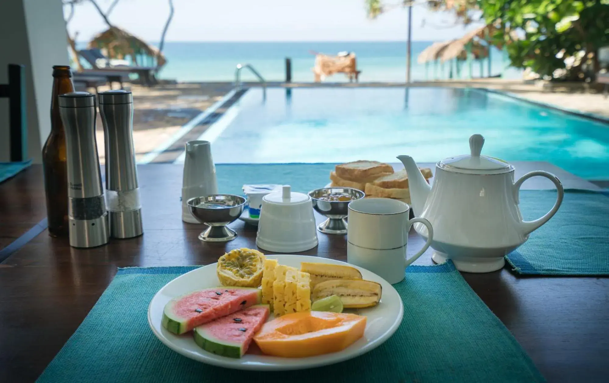 Restaurant/places to eat in At Ease Beach Hotel Restaurant/places to eat in At Ease Beach Hotel