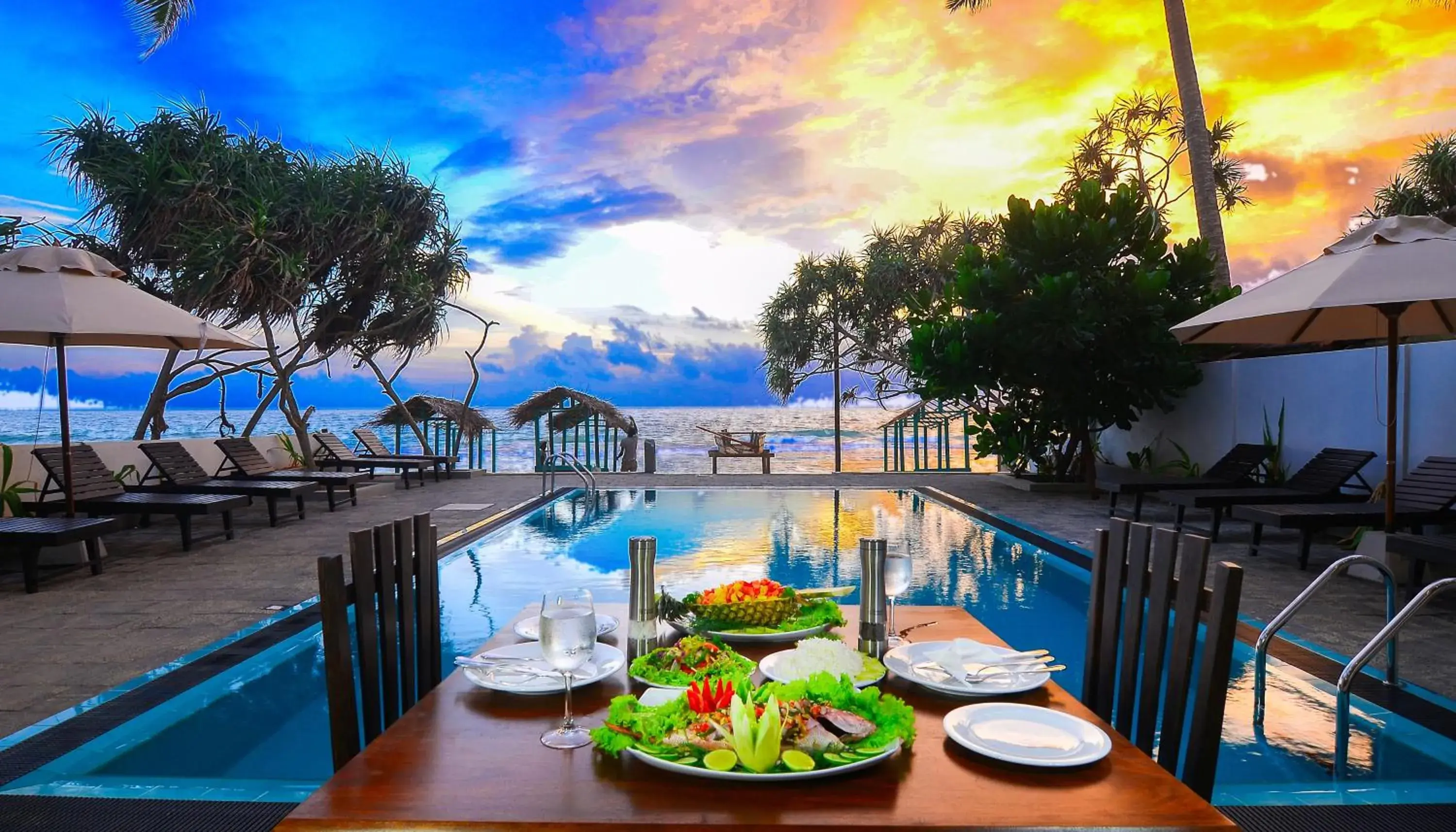 Restaurant/places to eat in At Ease Beach Hotel Restaurant/places to eat in At Ease Beach Hotel