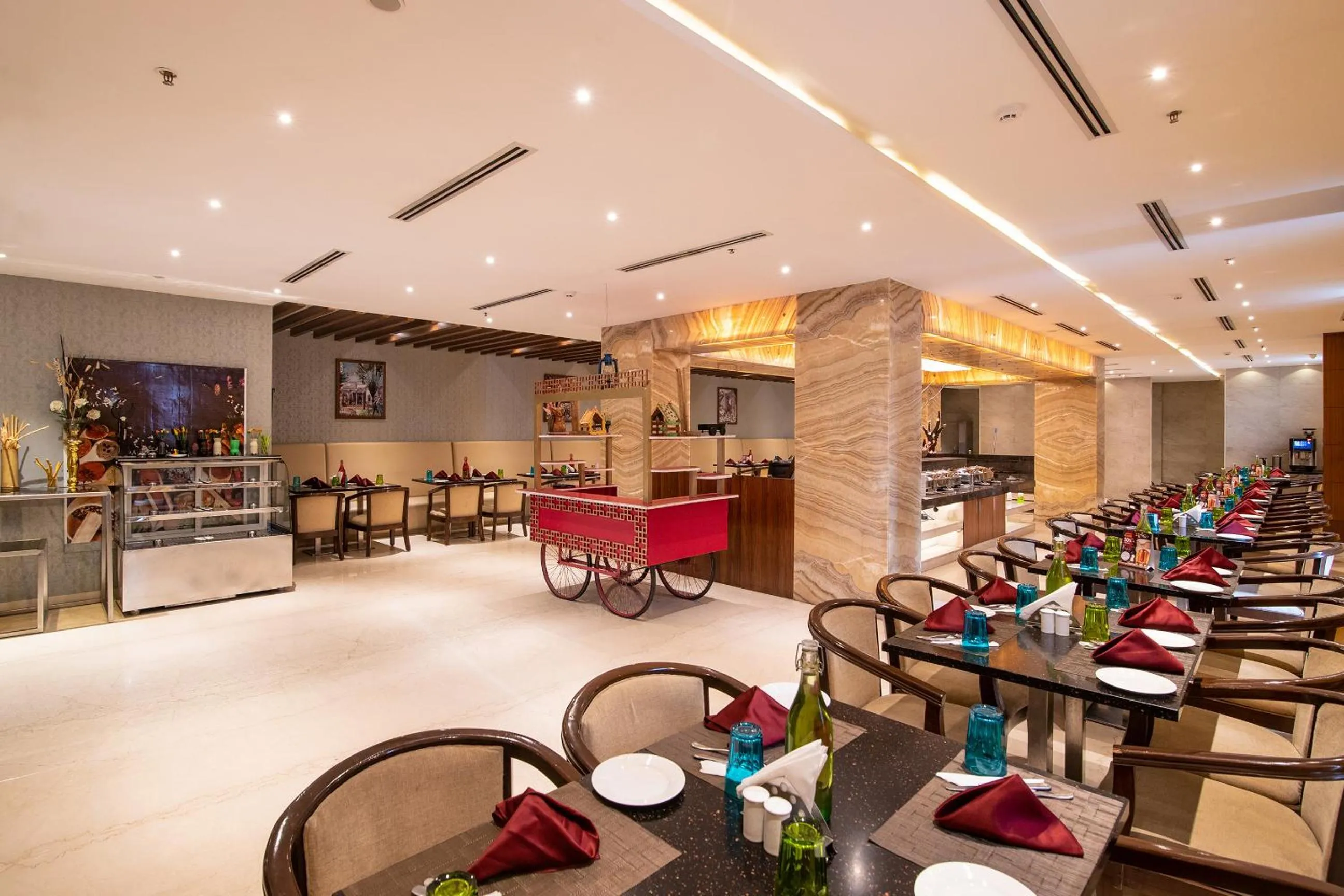 Restaurant/places to eat in Bhagini Icon Premier Hotel