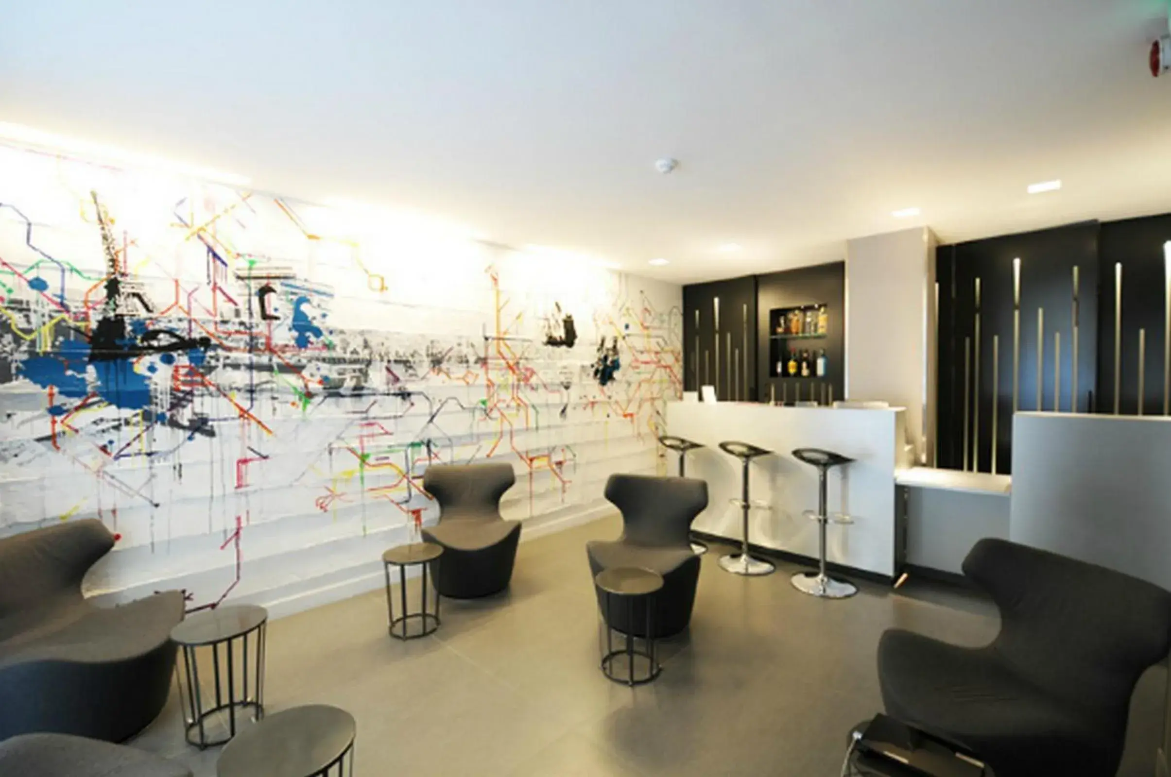 Lounge or bar in Arc de Triomphe Etoile Lounge or bar in Arc de Triomphe Etoile