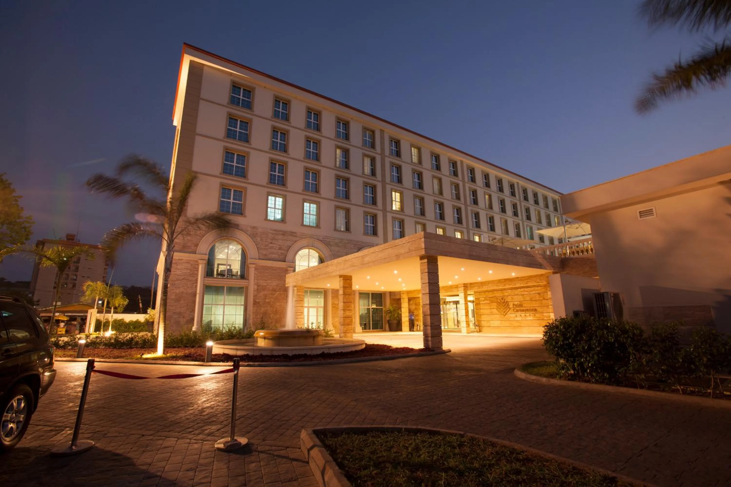 Property building in Palm Camayenne