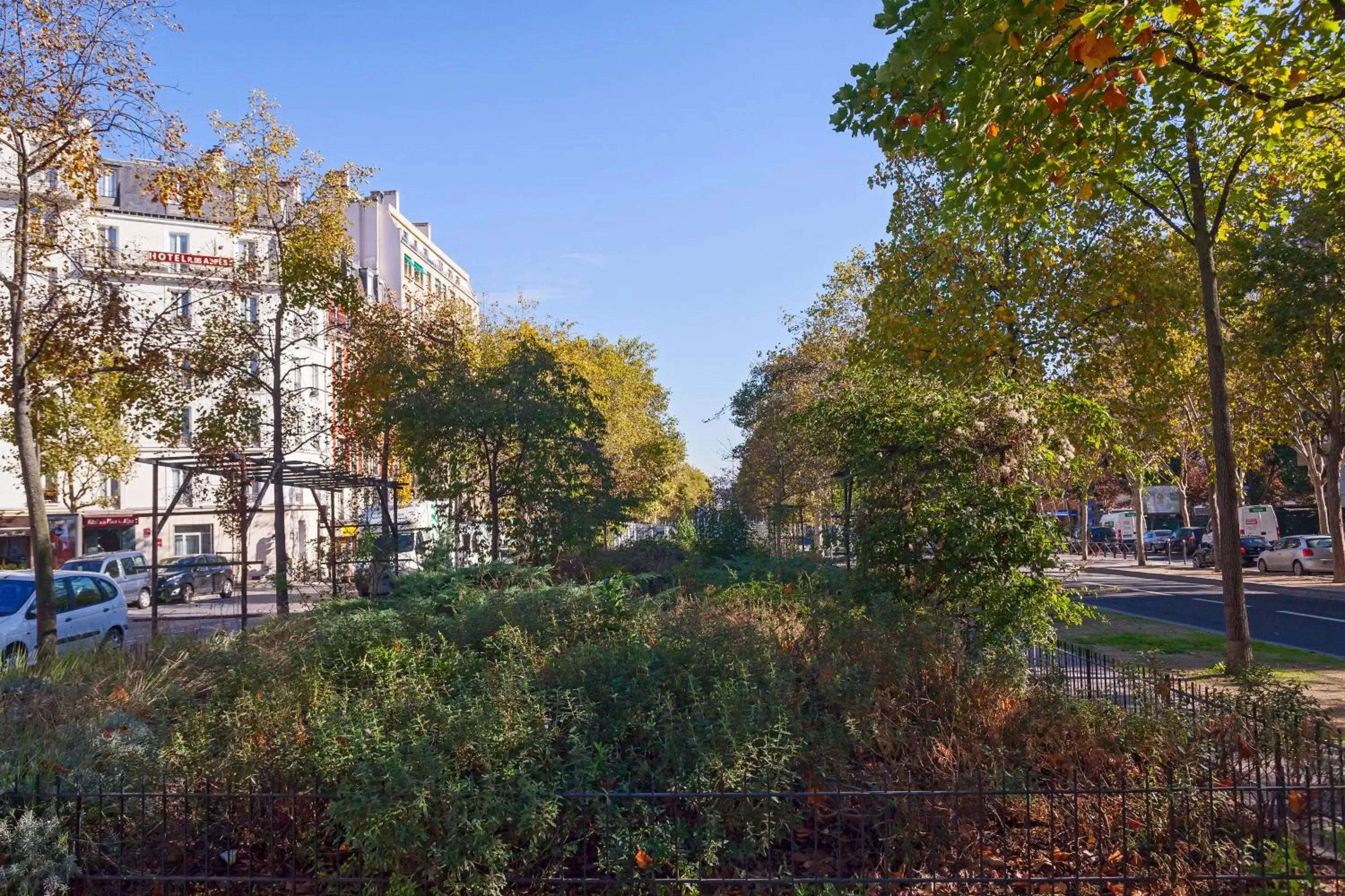 Neighbourhood in Hôtel de la Place des Alpes