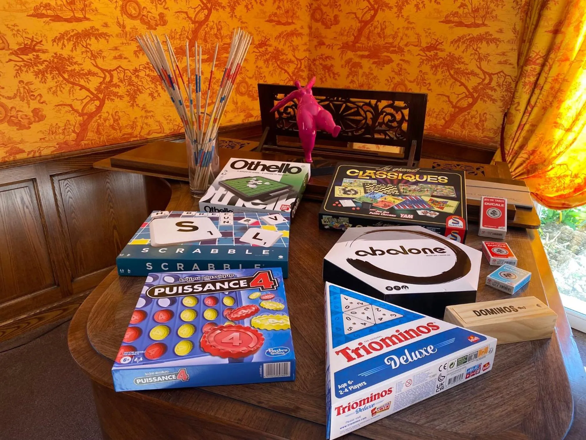 Lounge or bar in Le Manoir De La Poterie & Spa