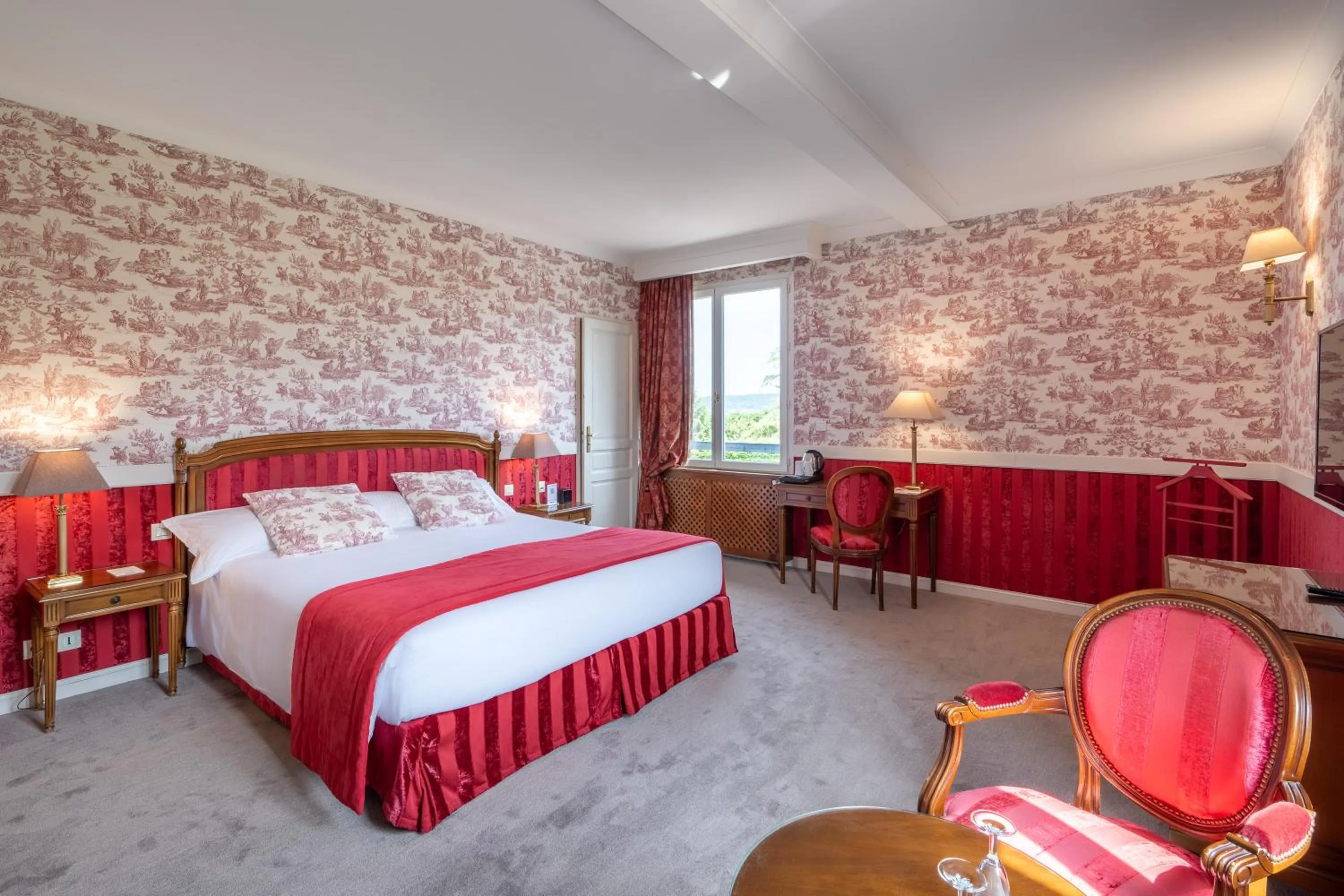 Bed in Le Manoir De La Poterie & Spa