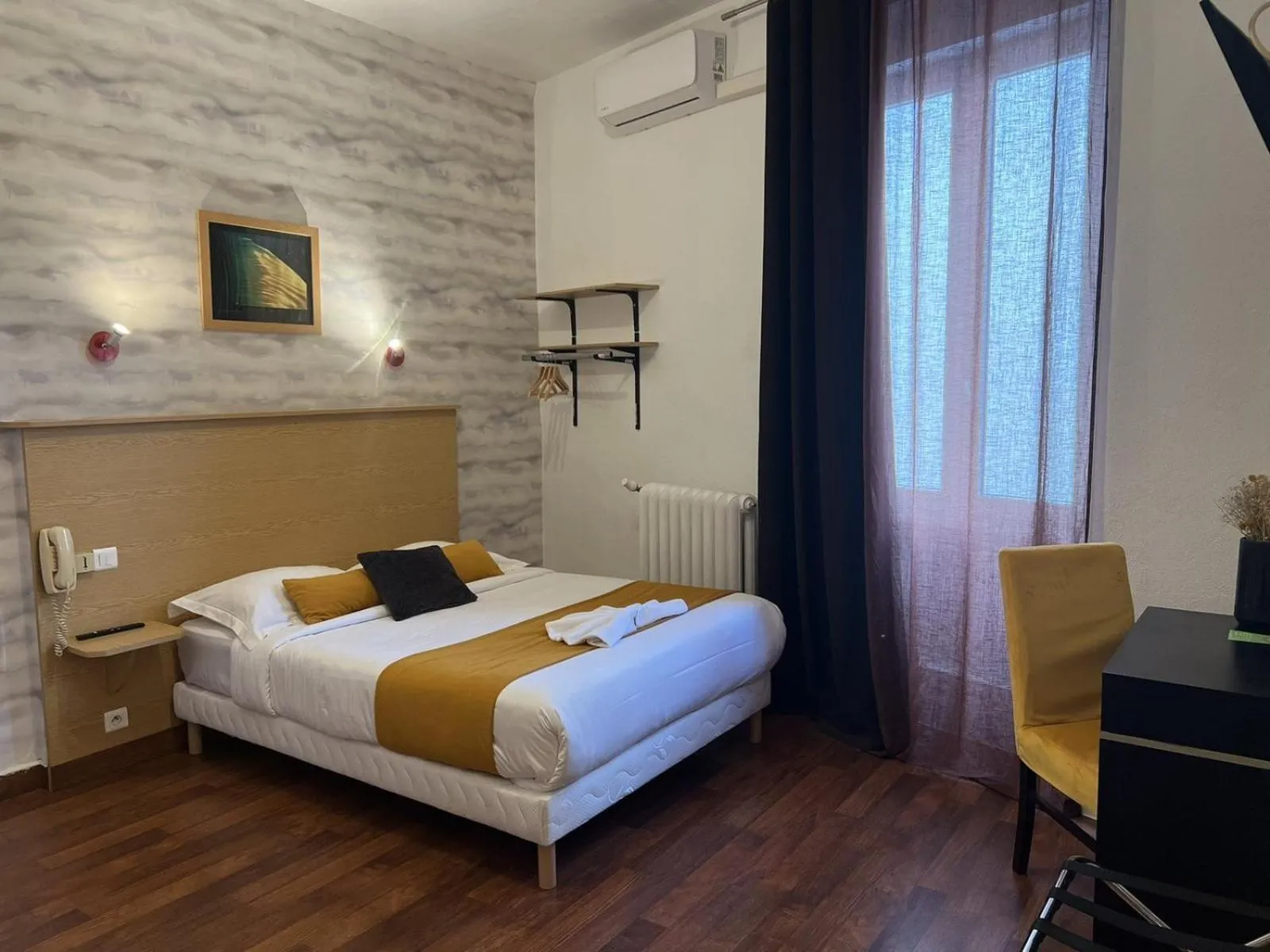 Bed in Hôtel Abalone - Centre Gare