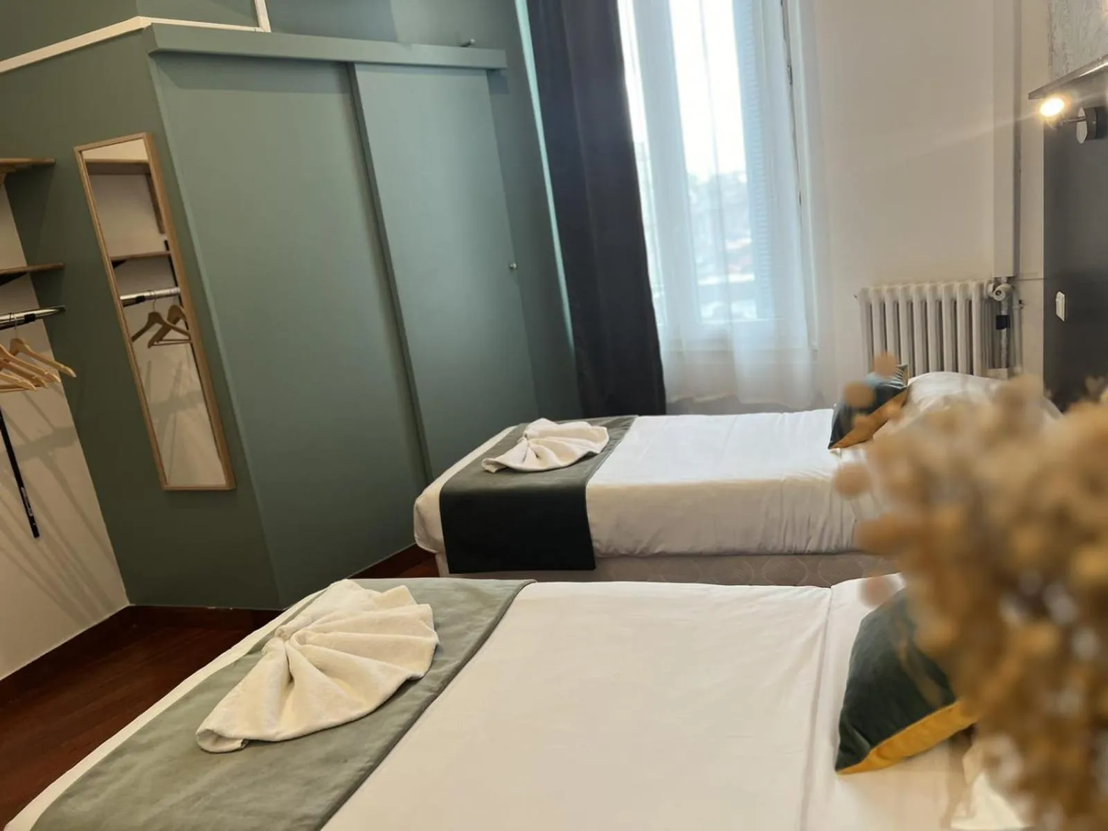 Bed in Hôtel Abalone - Centre Gare