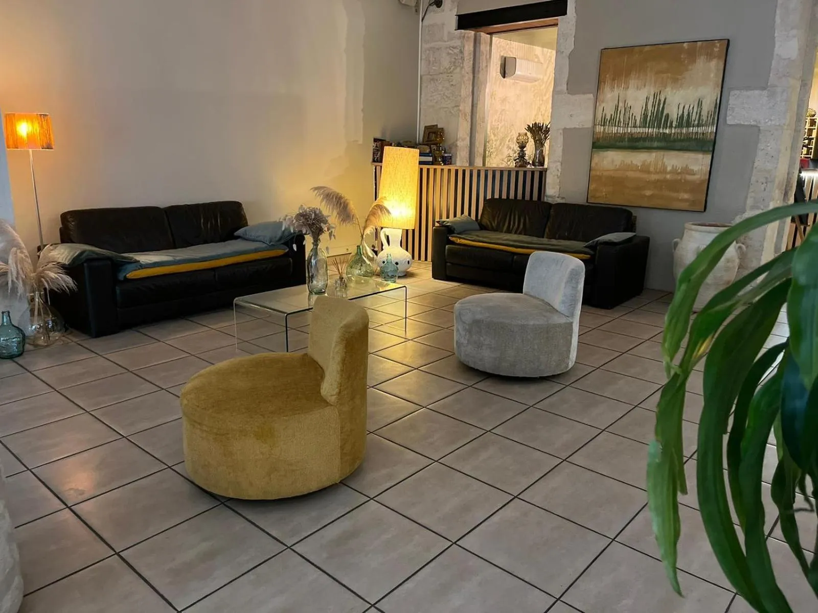 Living room in Hôtel Abalone - Centre Gare