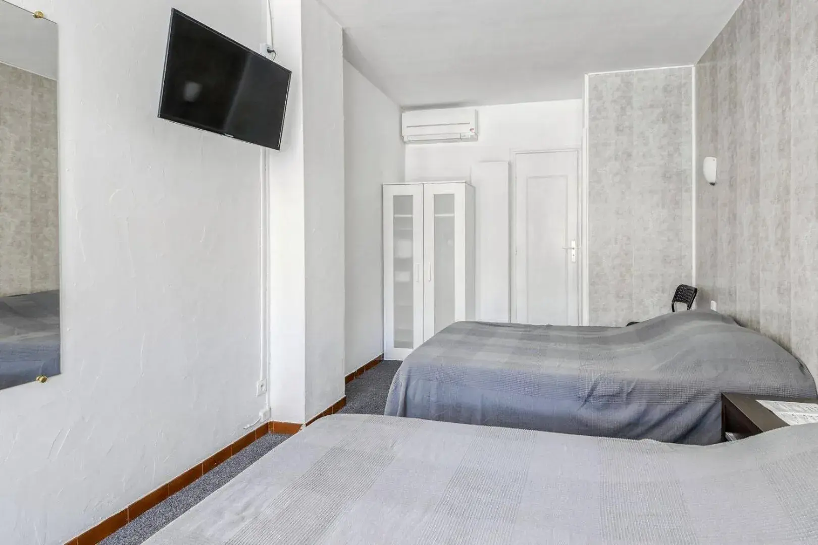 Bed in Hôtel Vila Bed in Hôtel Vila