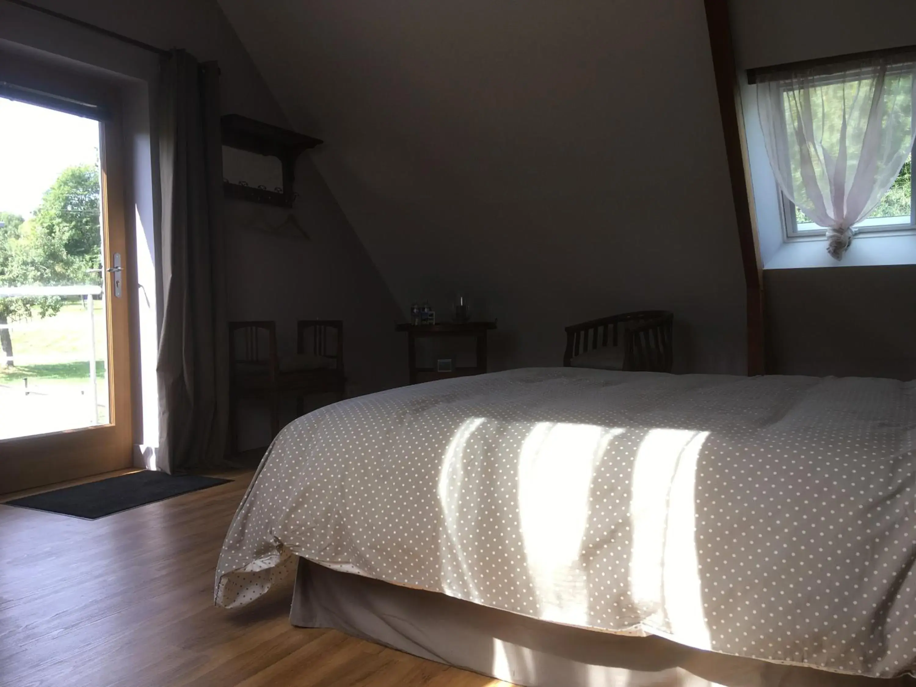 Double Room with Private Bathroom in L'auberge du Mont Double Room with Private Bathroom in L'auberge du Mont