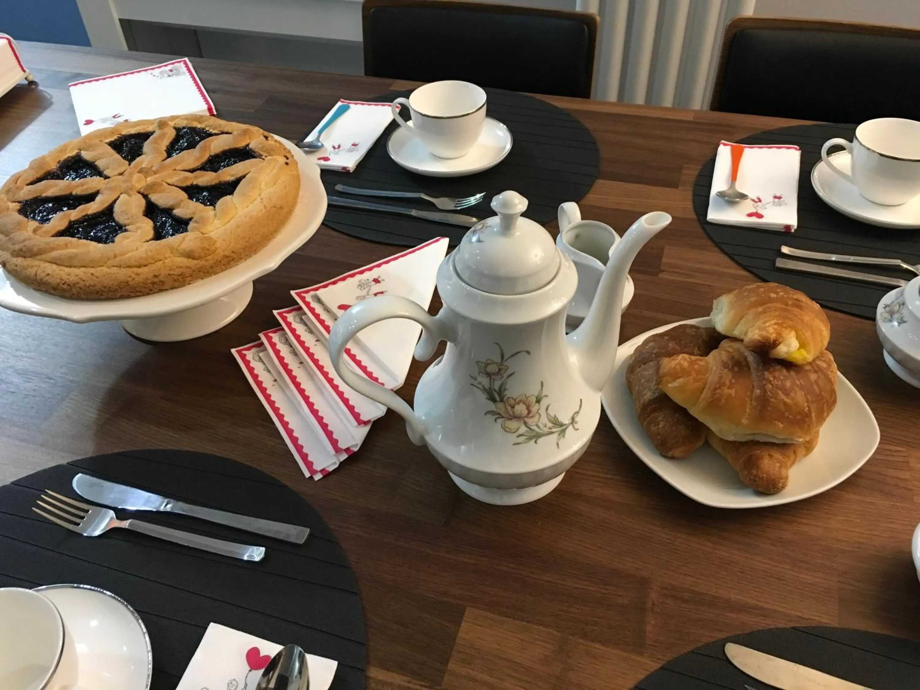 Italian breakfast in B&B Vista su Roma