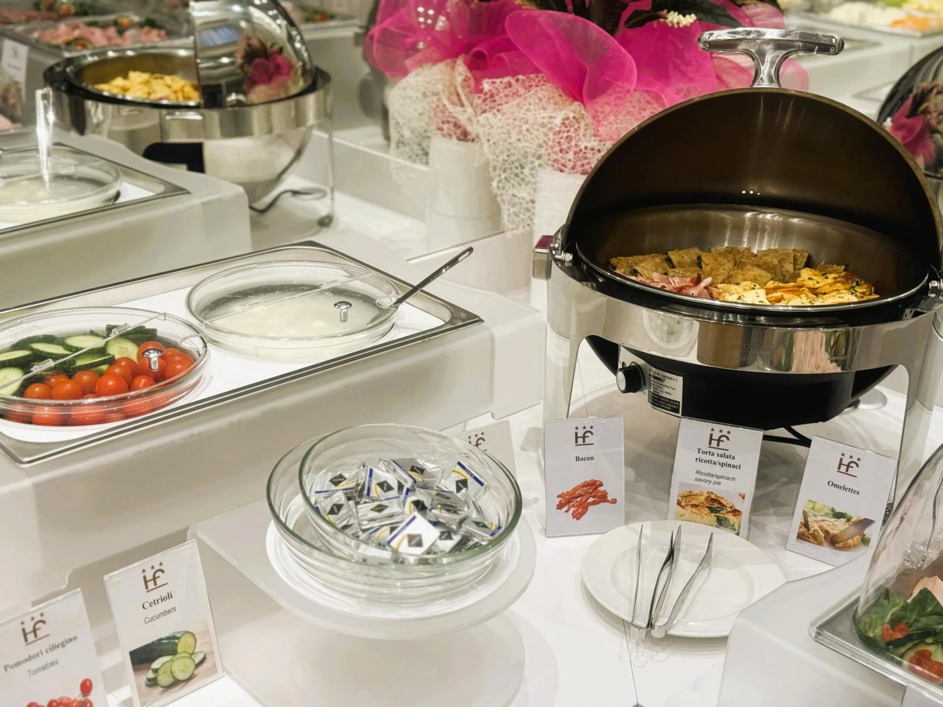 Continental breakfast in Hotel Flora