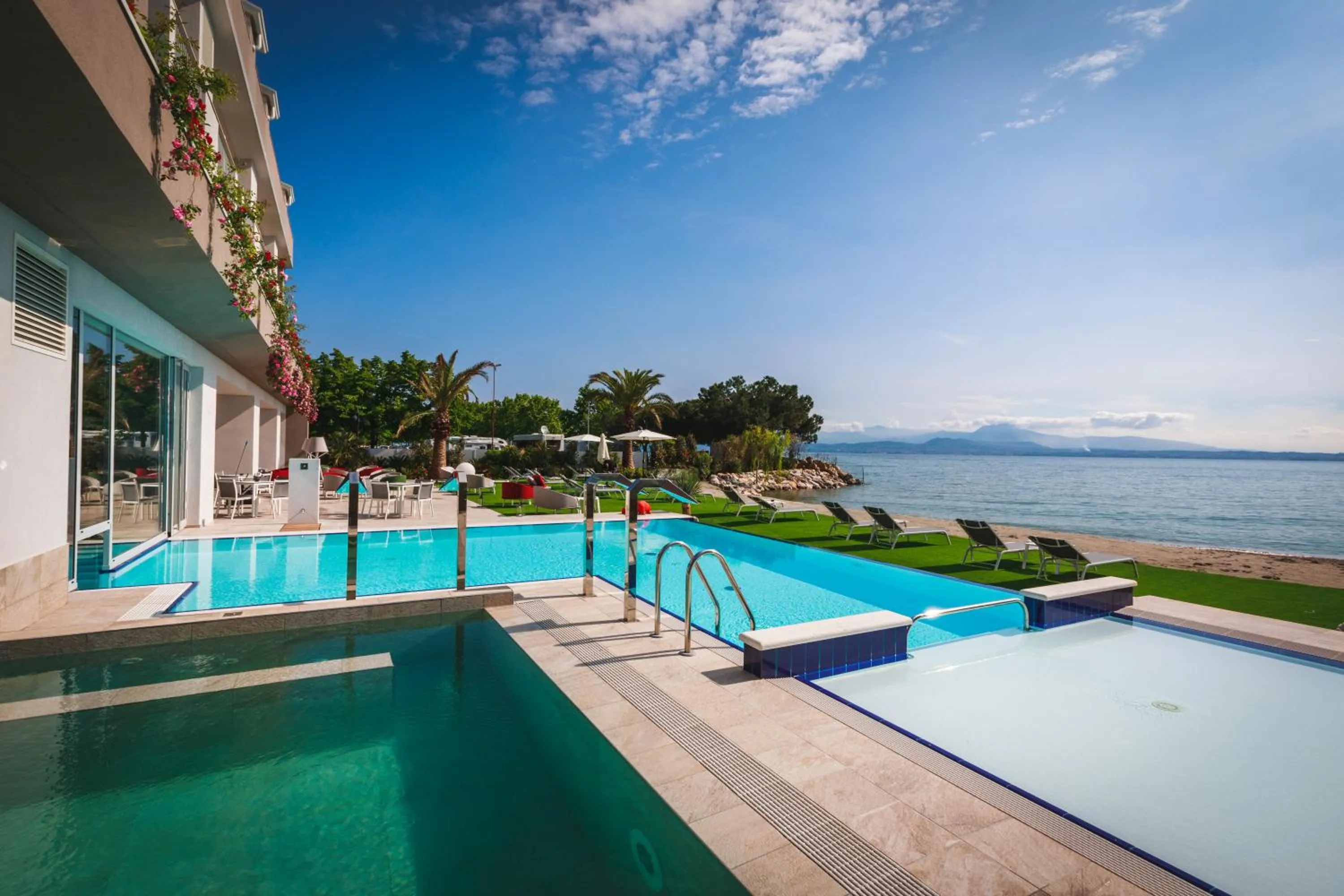 Swimming pool in Hotel Ocelle Thermae & Spa - Adults Only