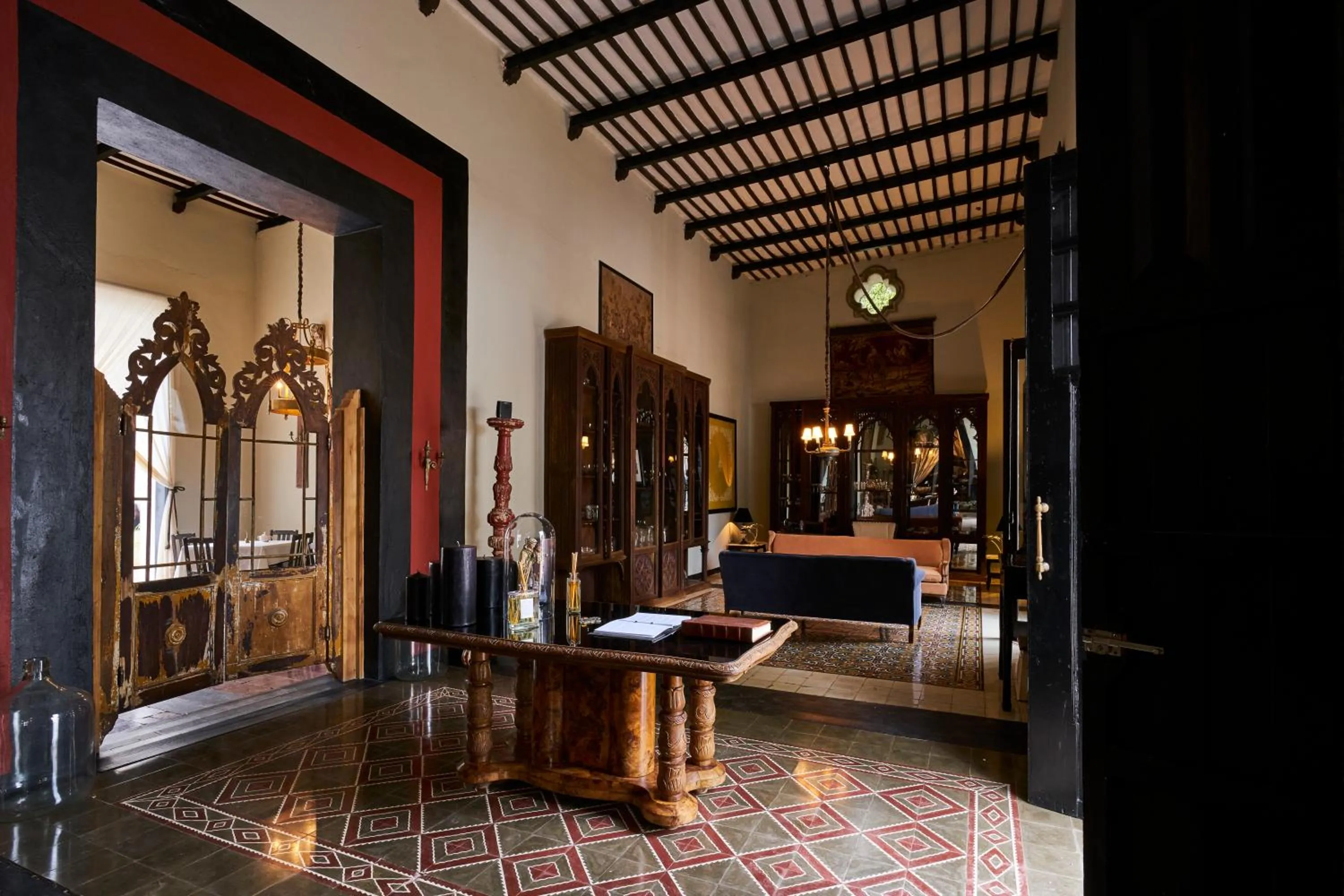 Lobby or reception in Coqui Coqui Meson de Malleville - Valladolid