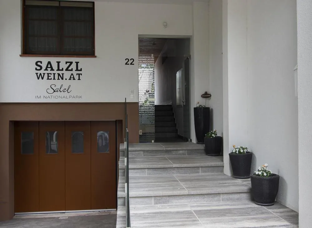 Property building in Weingut und Gästehaus Salzl