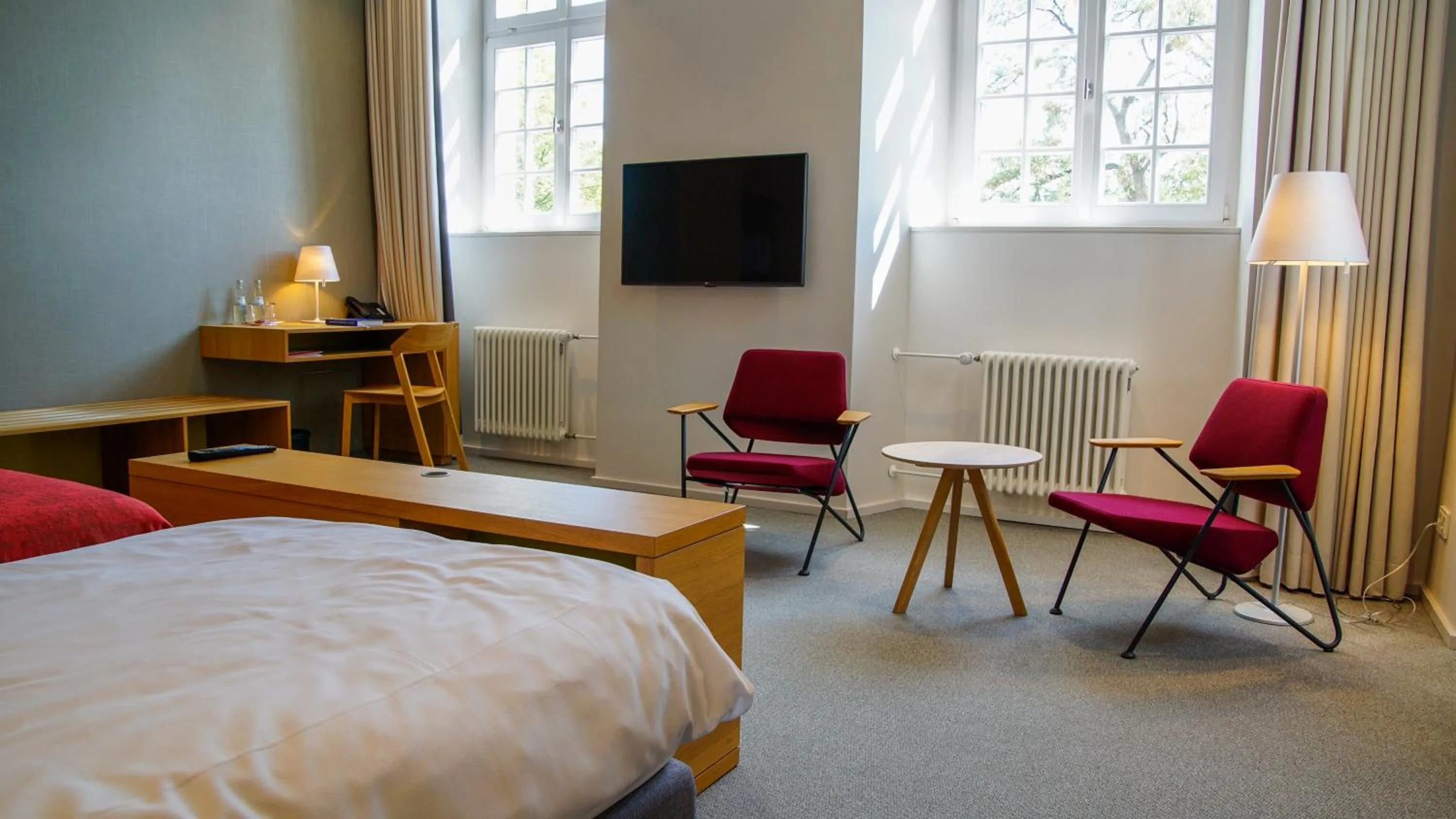 Photo of the whole room, Bed in Katholisch-Soziales Institut