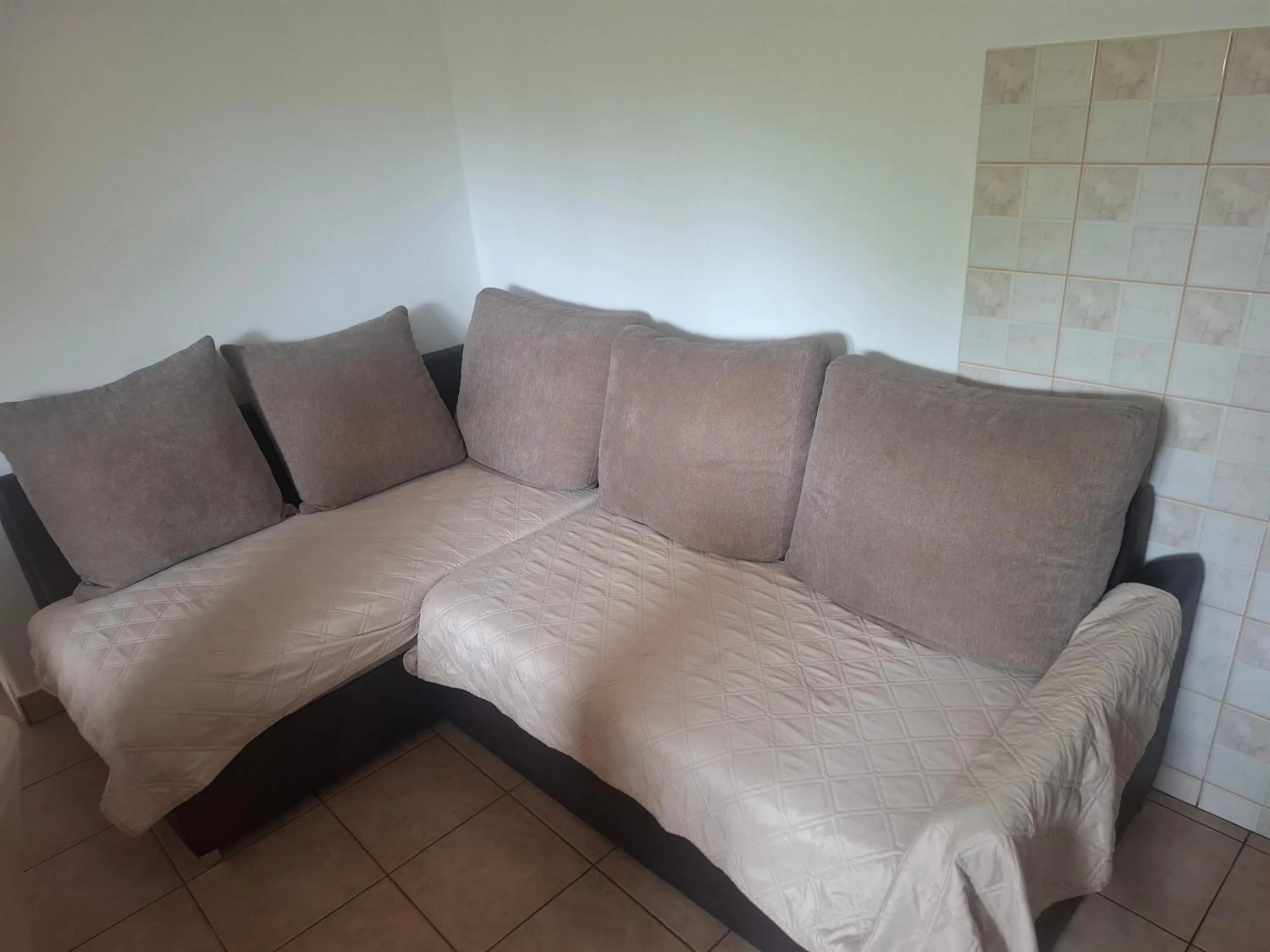 Bed in Apartment Nika