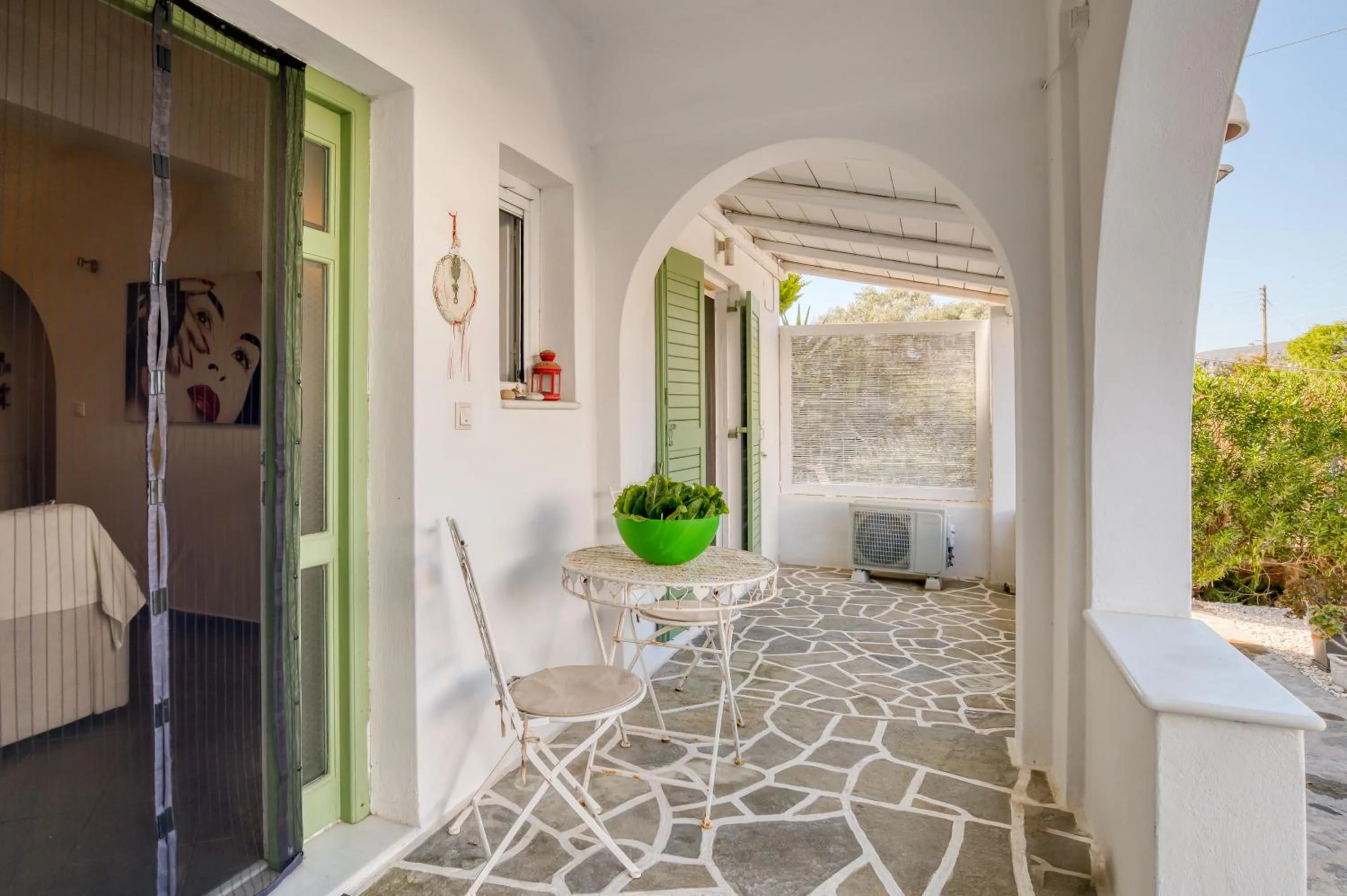 Dahlia Apartments And Studios