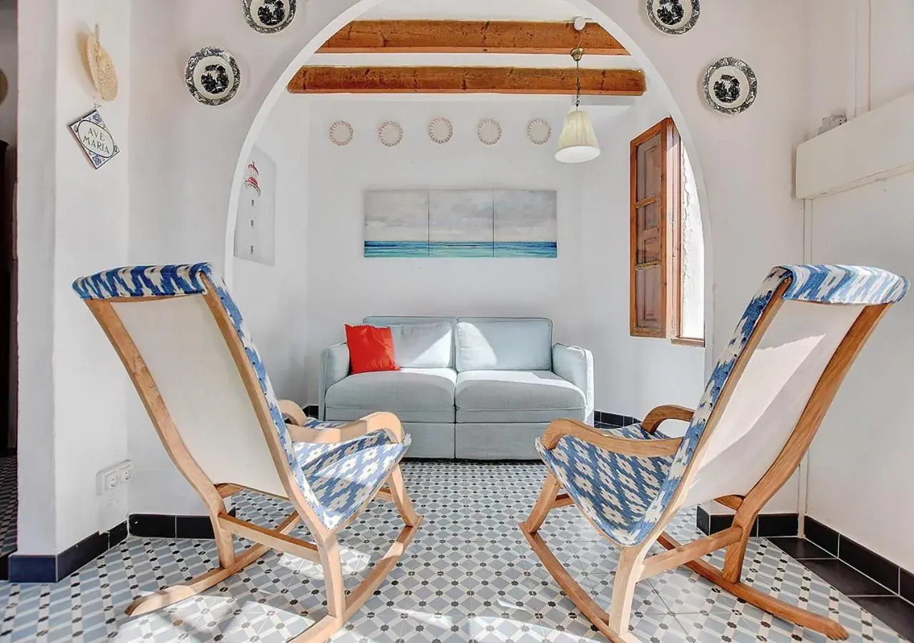 Alvaro Oliver House by Slow Villas Alvaro Oliver House by Slow Villas