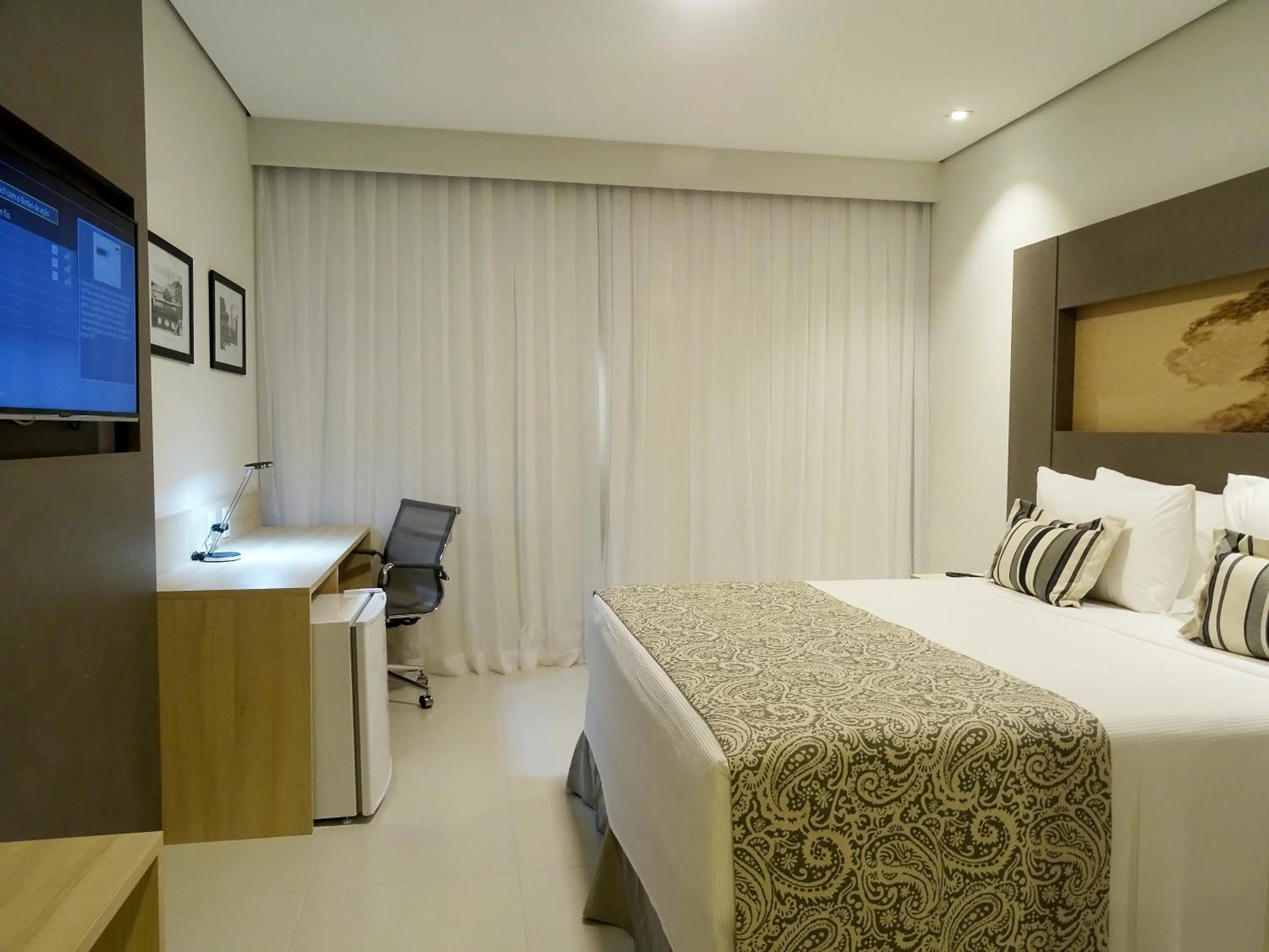 Photo of the whole room, Bed in TRYP by Wyndham Manaus Aeroporto