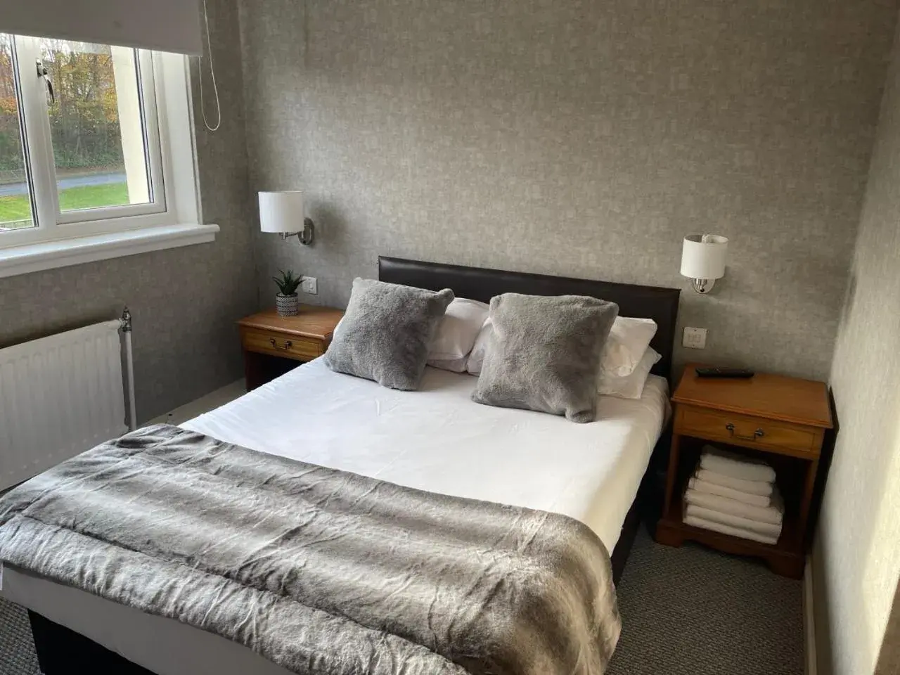 Budget Double Room in West Park Hotel Budget Double Room in West Park Hotel