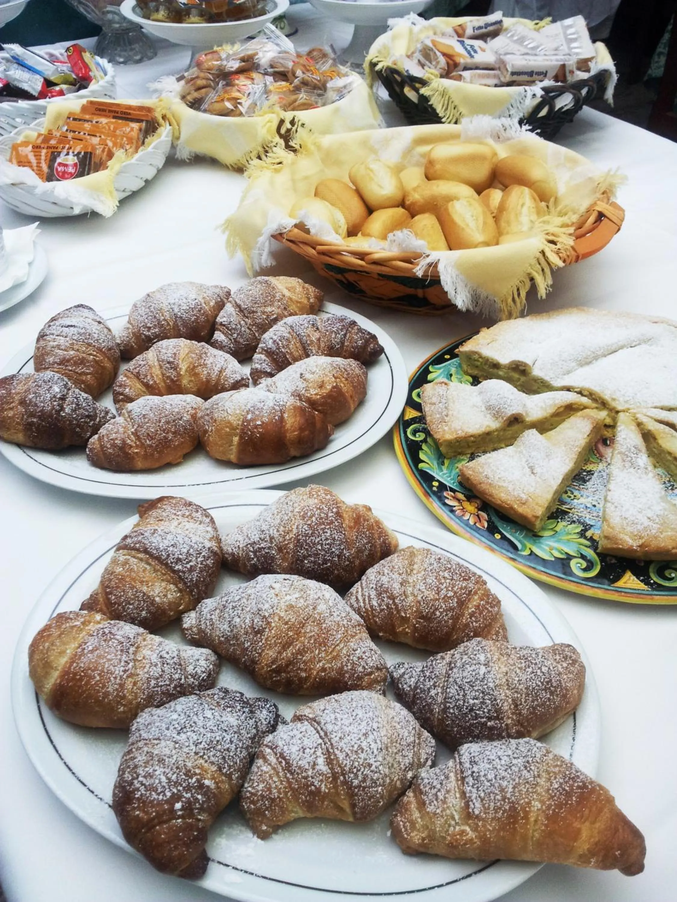 Breakfast in Hotel Gabbiano