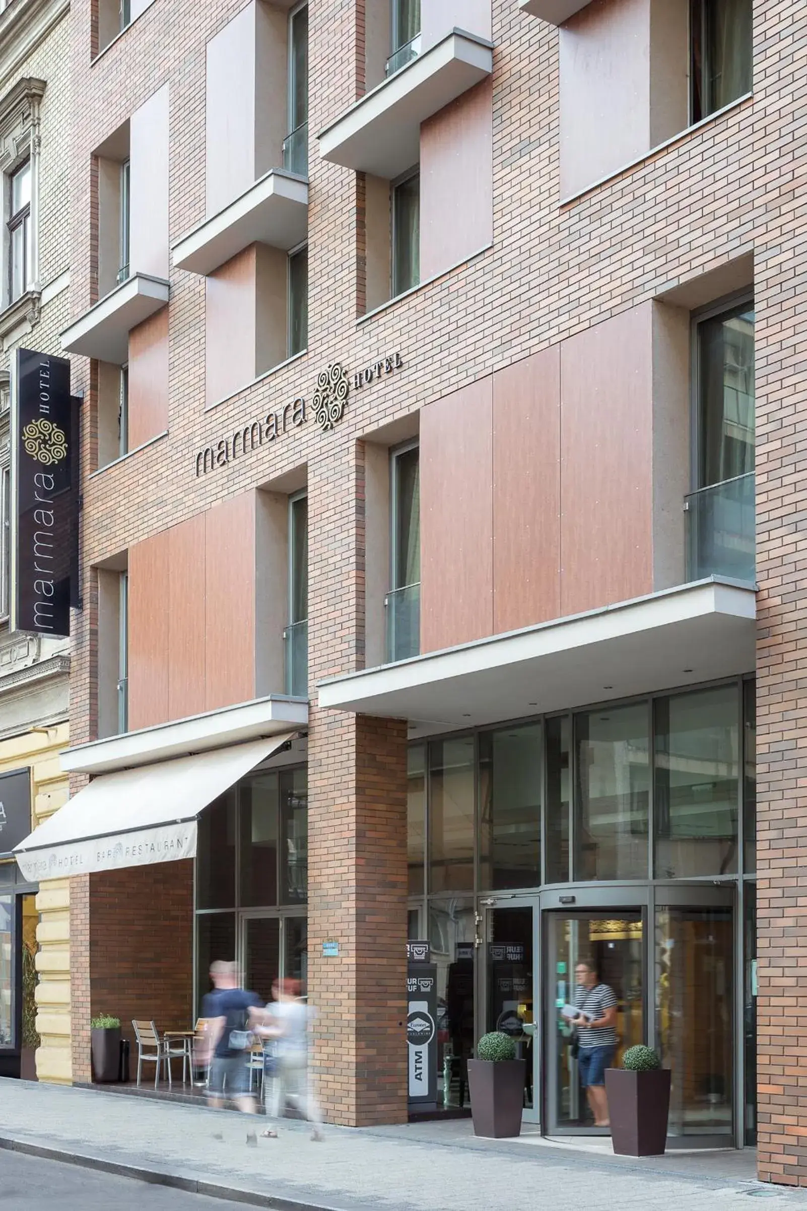 Facade/entrance in Marmara Hotel Budapest Facade/entrance in Marmara Hotel Budapest