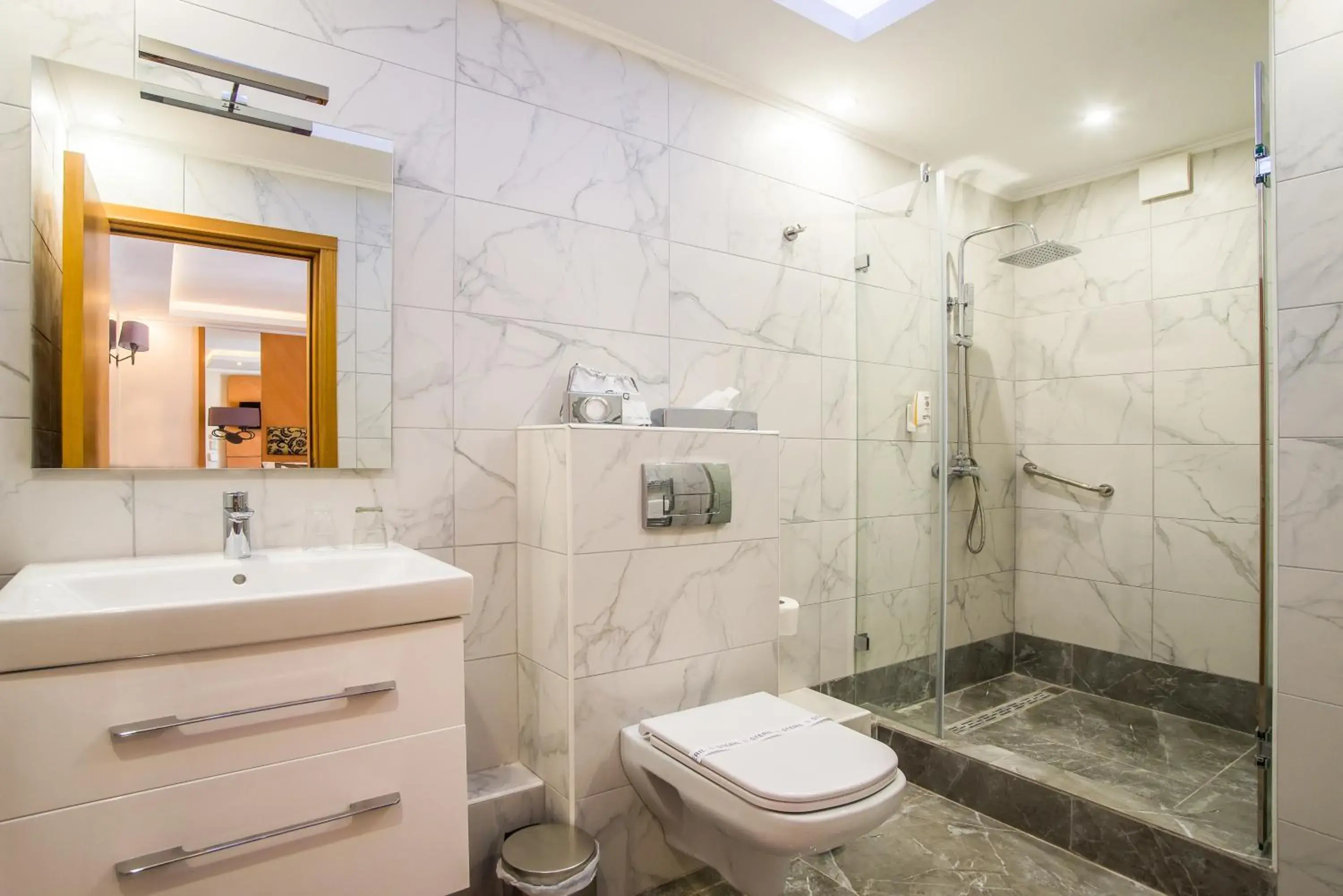 Bathroom in Marmara Hotel Budapest Bathroom in Marmara Hotel Budapest