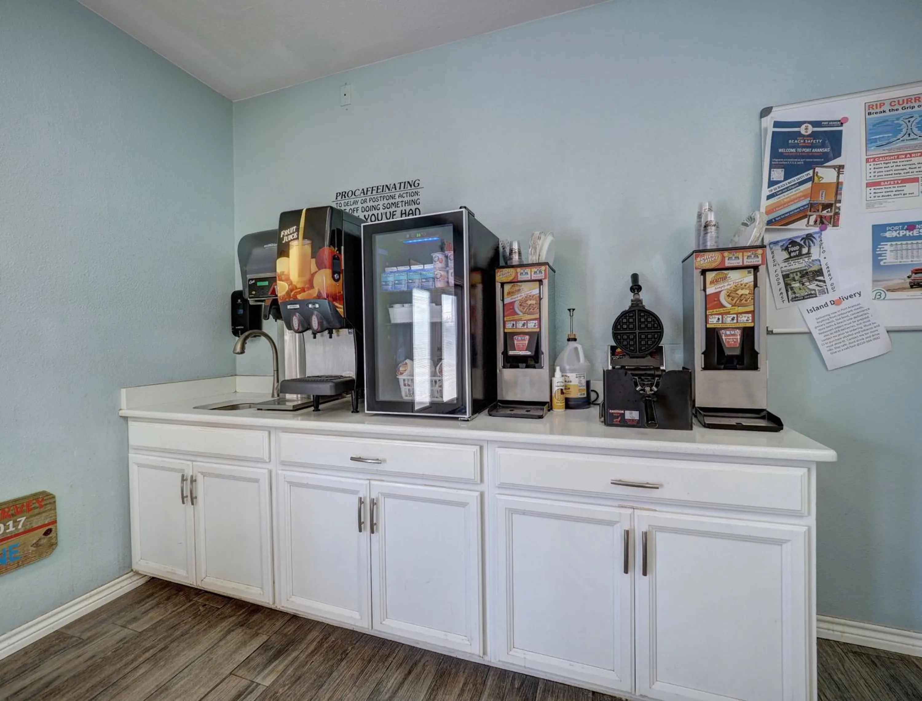 Coffee/tea facilities in Alister Square Inn