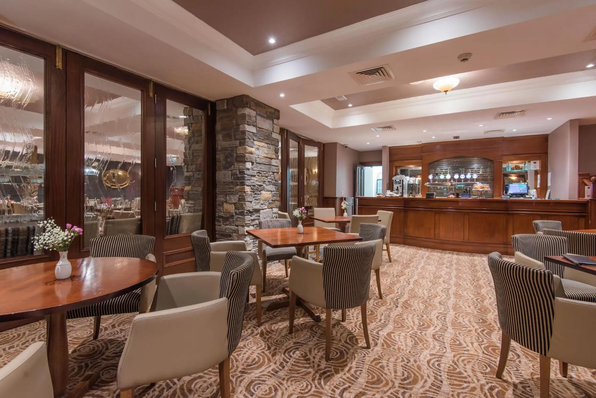 Lounge or bar in Dunsilly Hotel